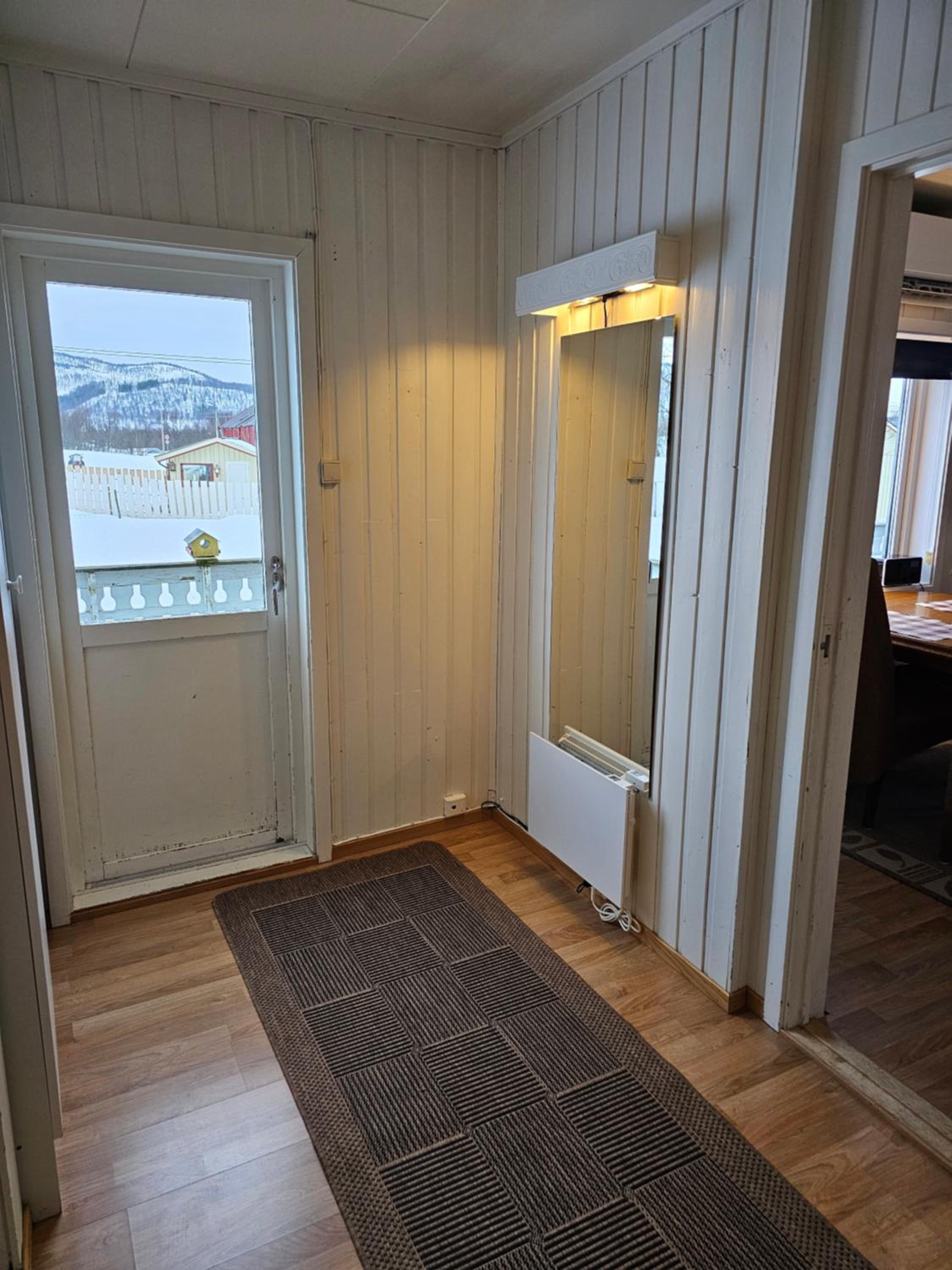 Three-Bedroom House photo 3