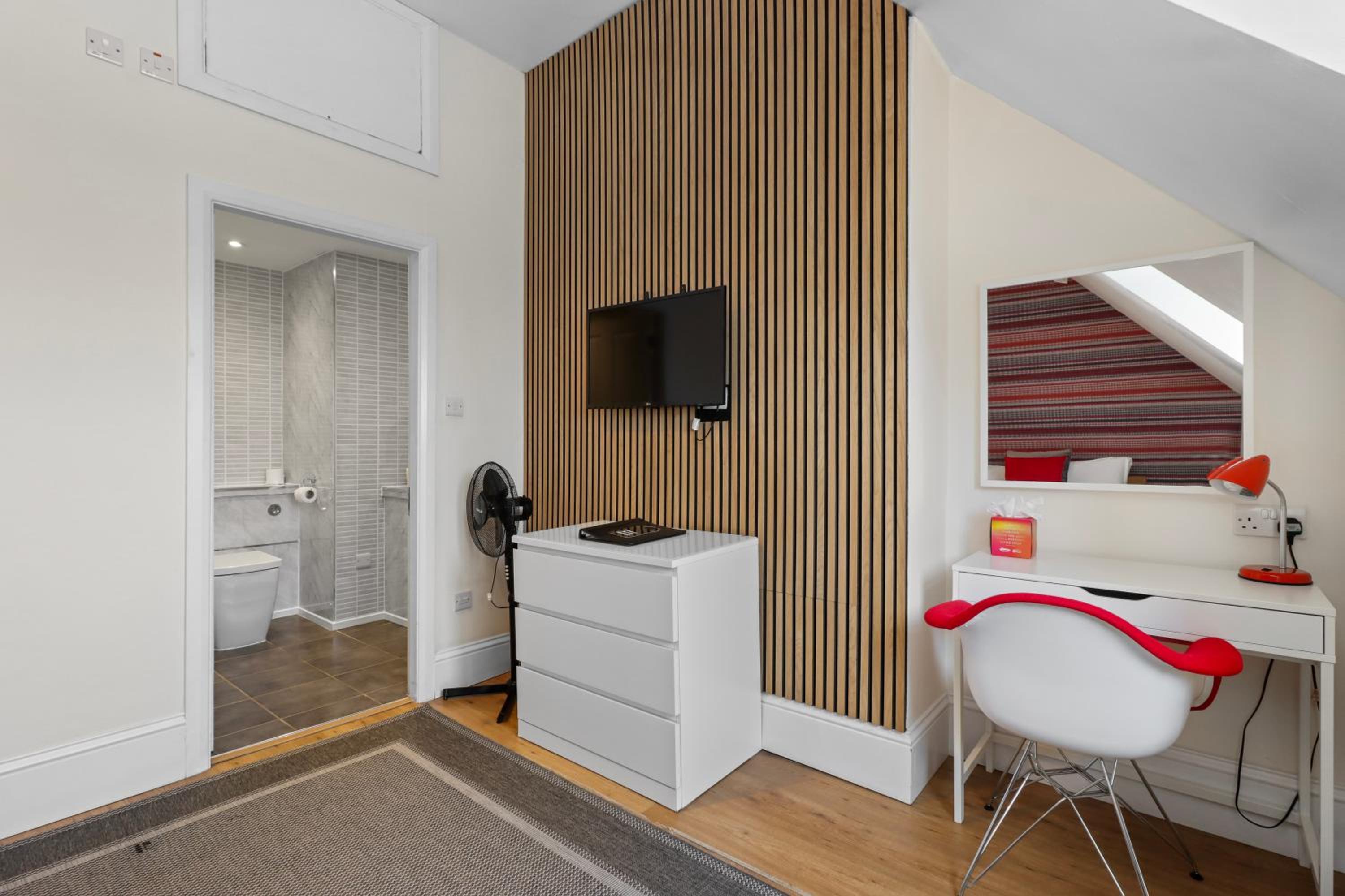 Double Room - Attic - Photo 6
