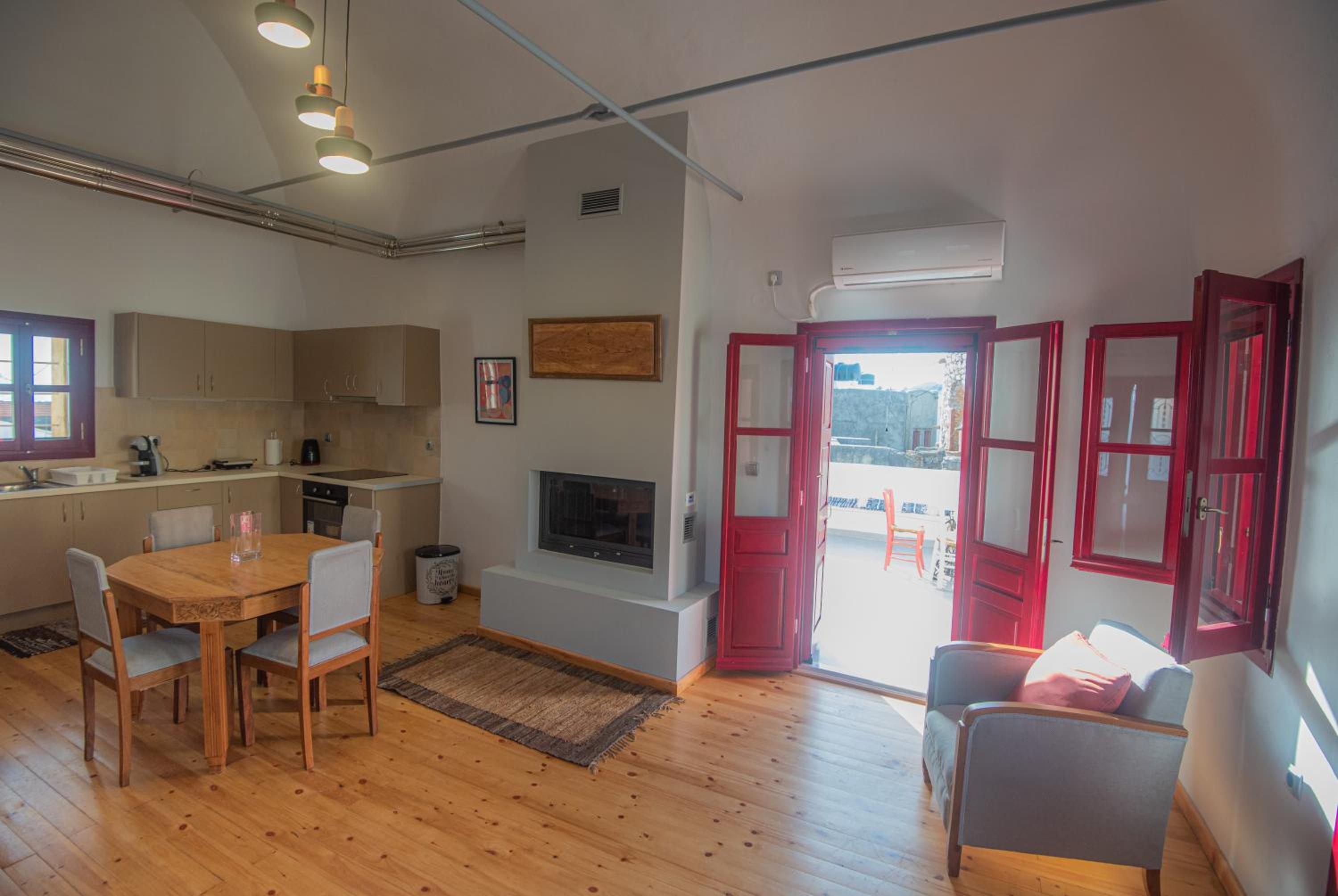 Two-Bedroom House photo 2