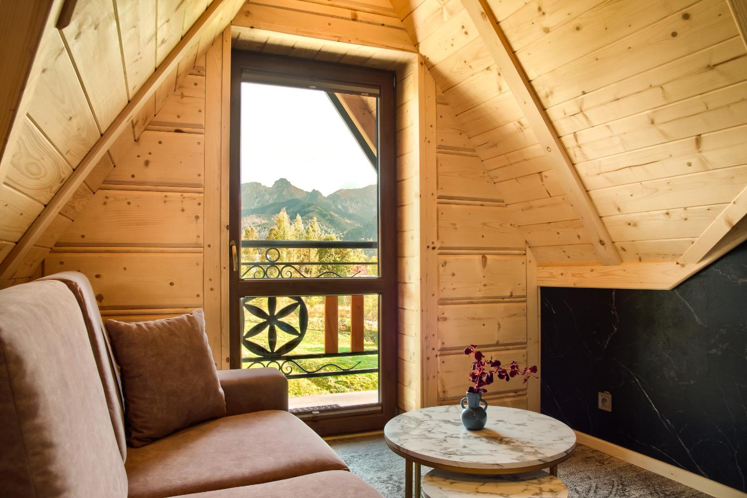 Studio with Mountain View photo 3