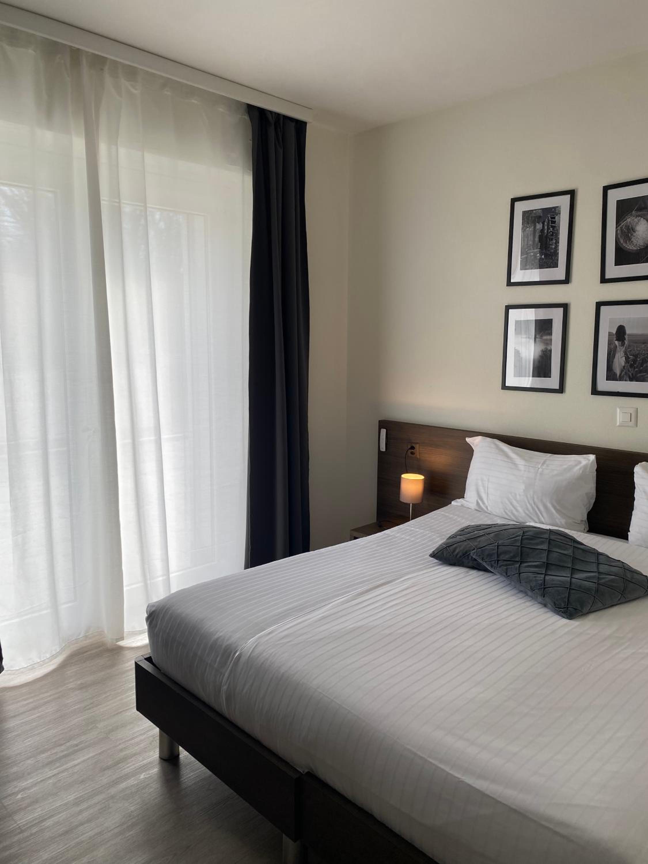 Single Room with Terrace