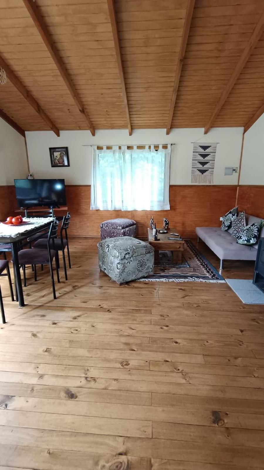 Three-Bedroom House photo 3