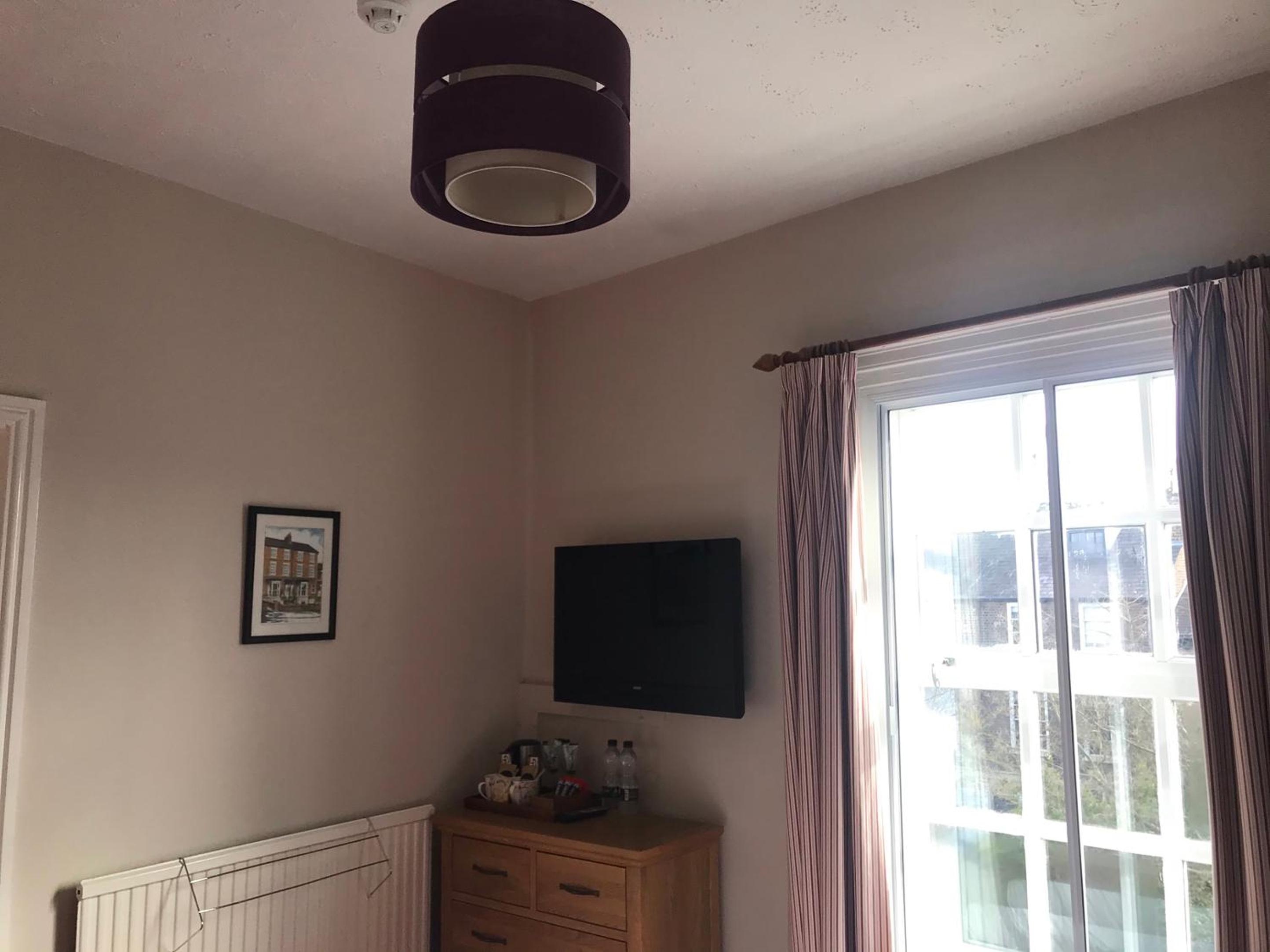 Double Room - Photo 8