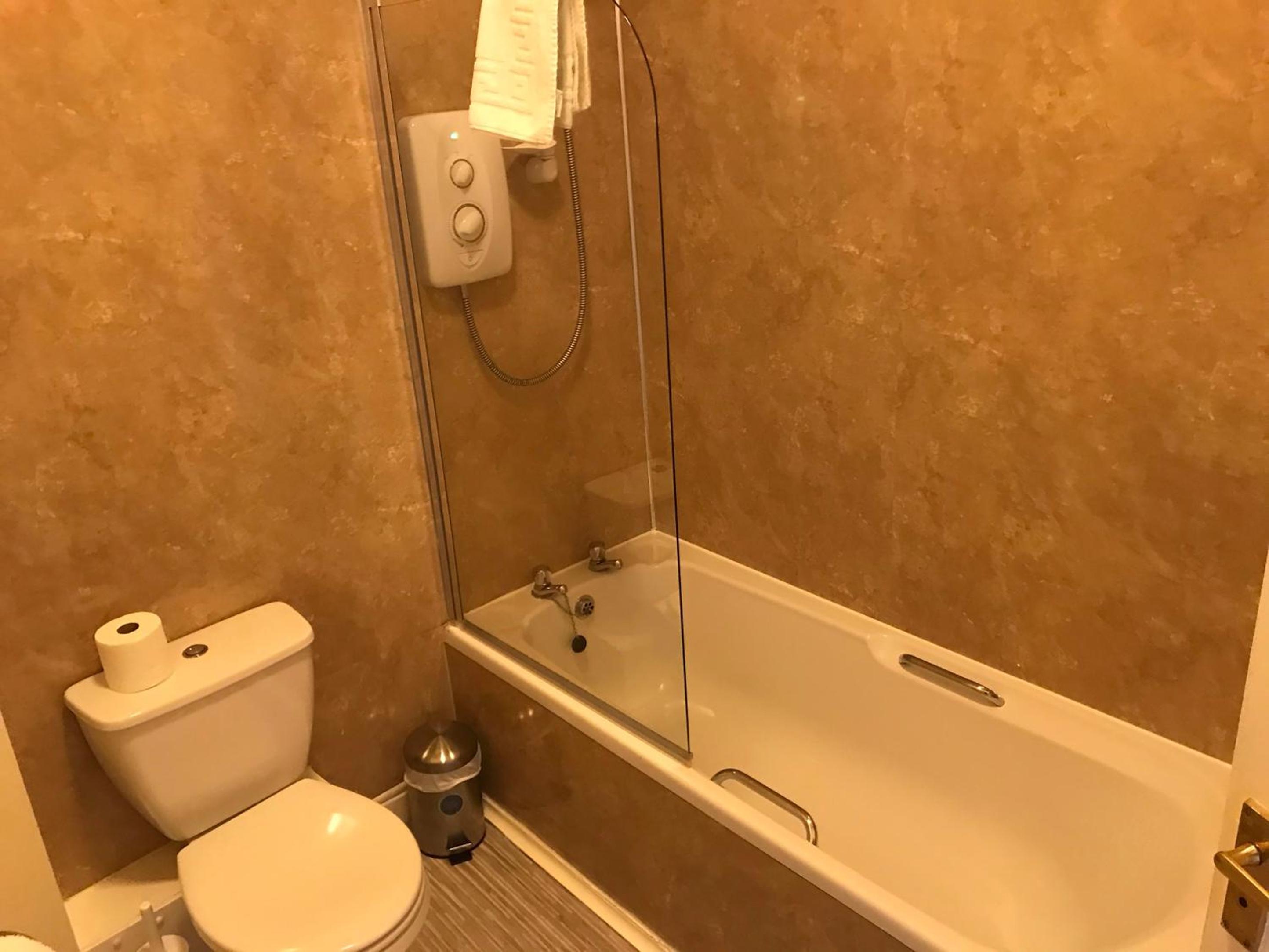 Family Suite (2 Adults + 2 Children) - Photo 3