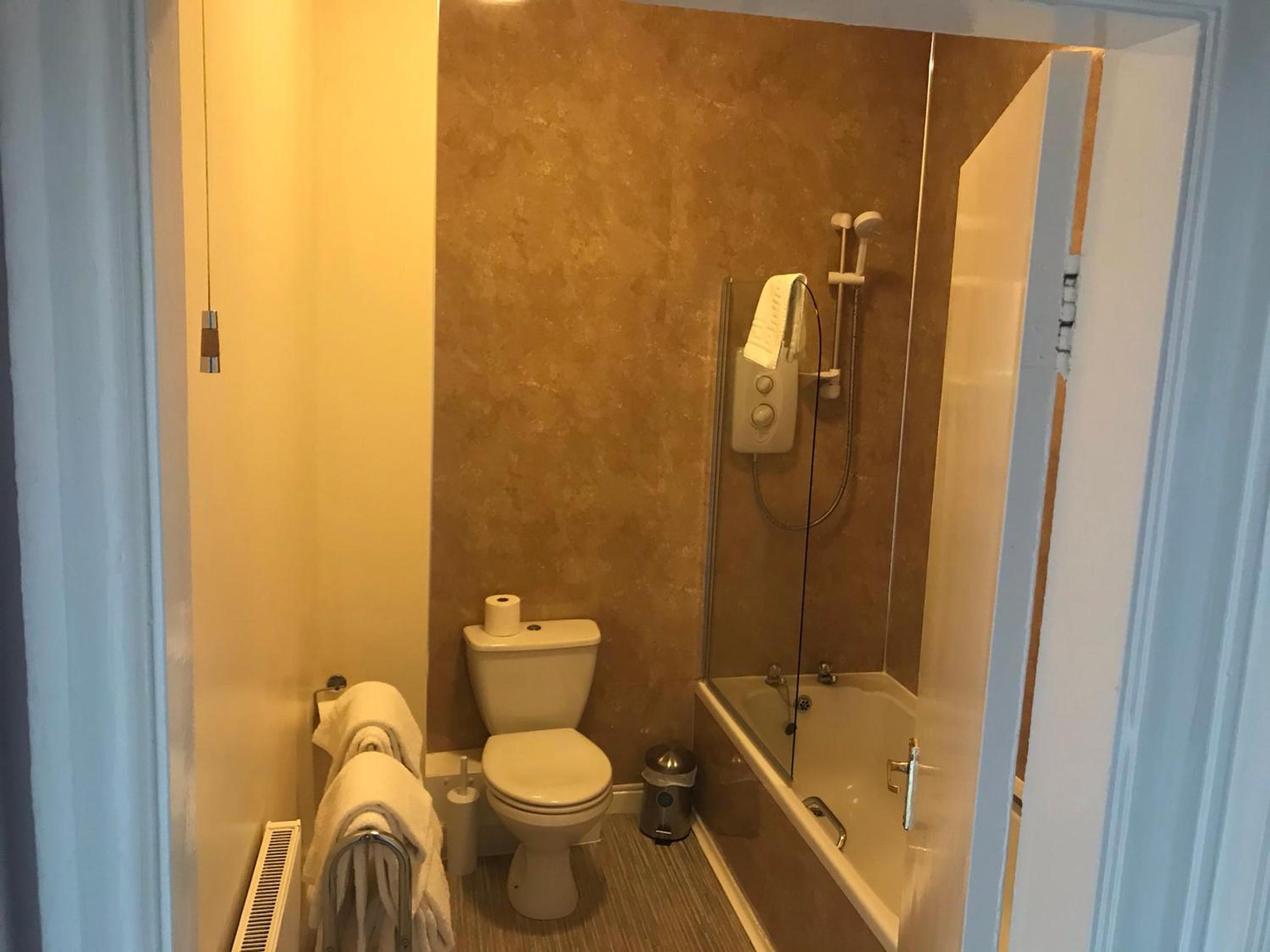 Family Suite (2 Adults + 2 Children) - Photo 5