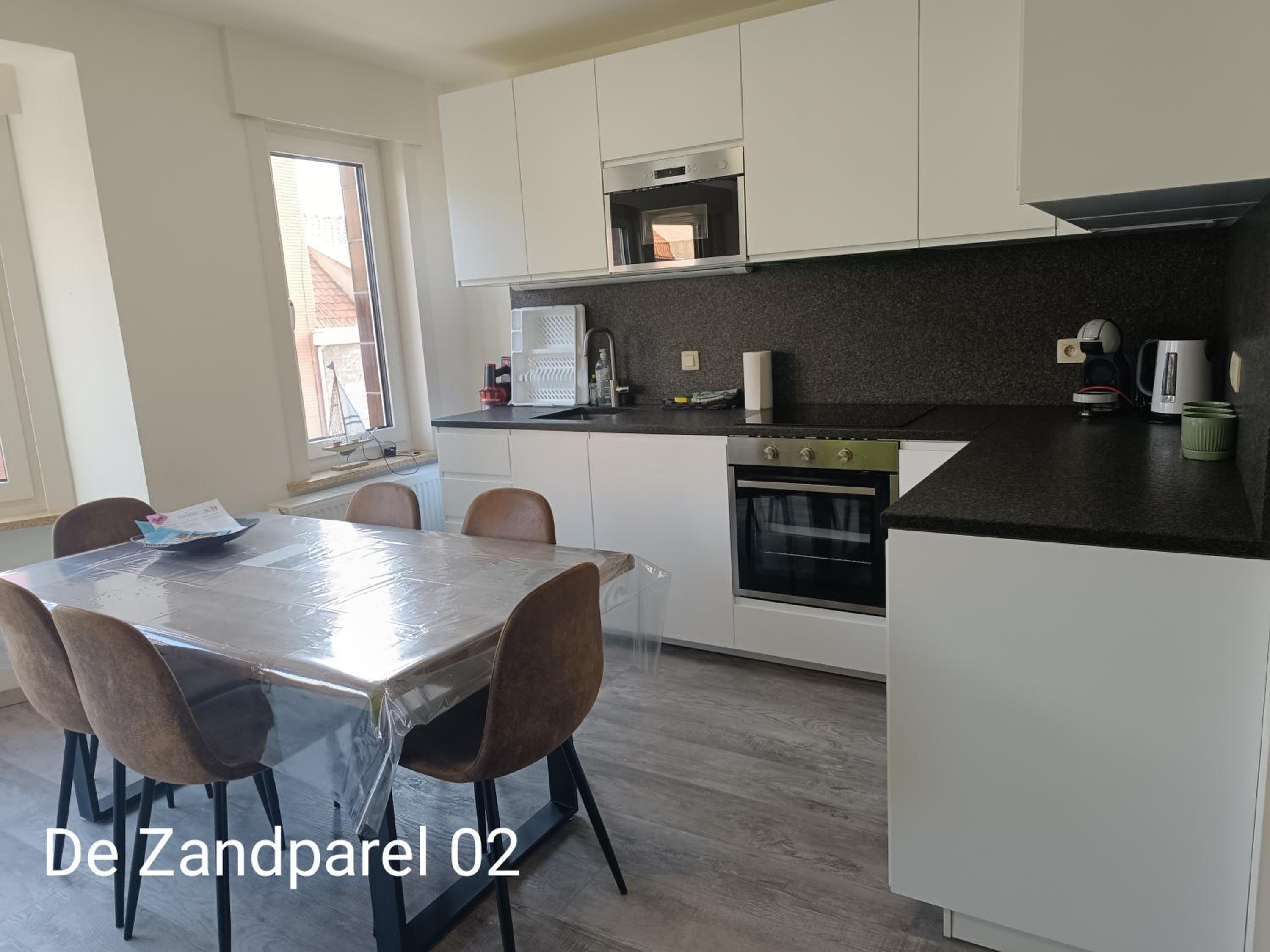 Three-Bedroom Apartment - Photo 9