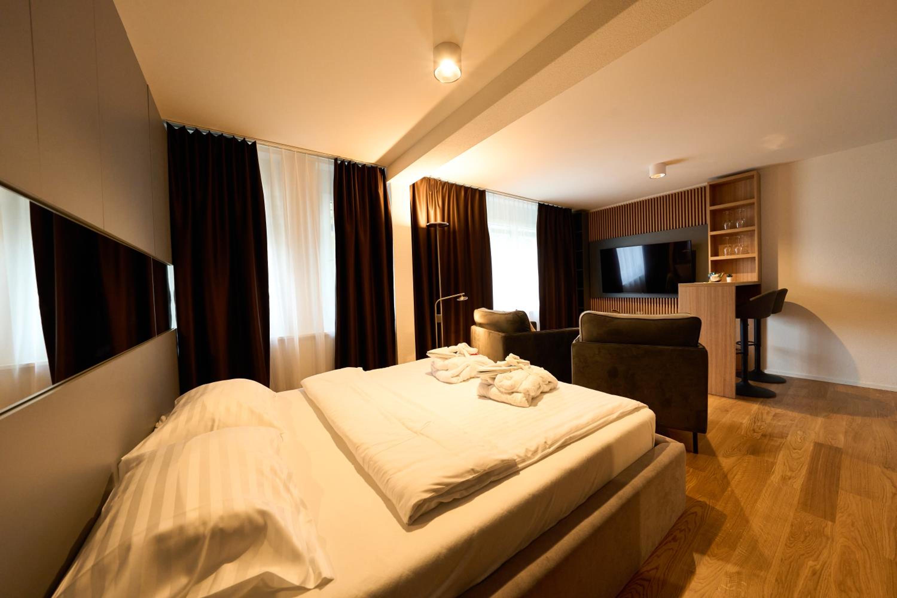 Apartment photo 2
