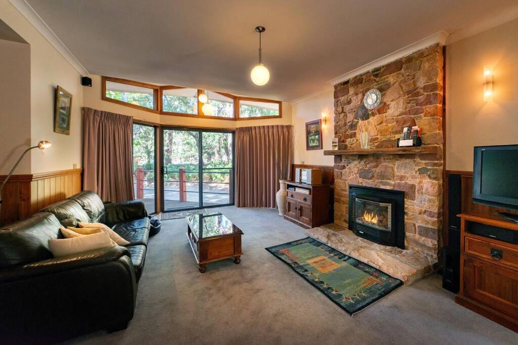 One-Bedroom House photo 1