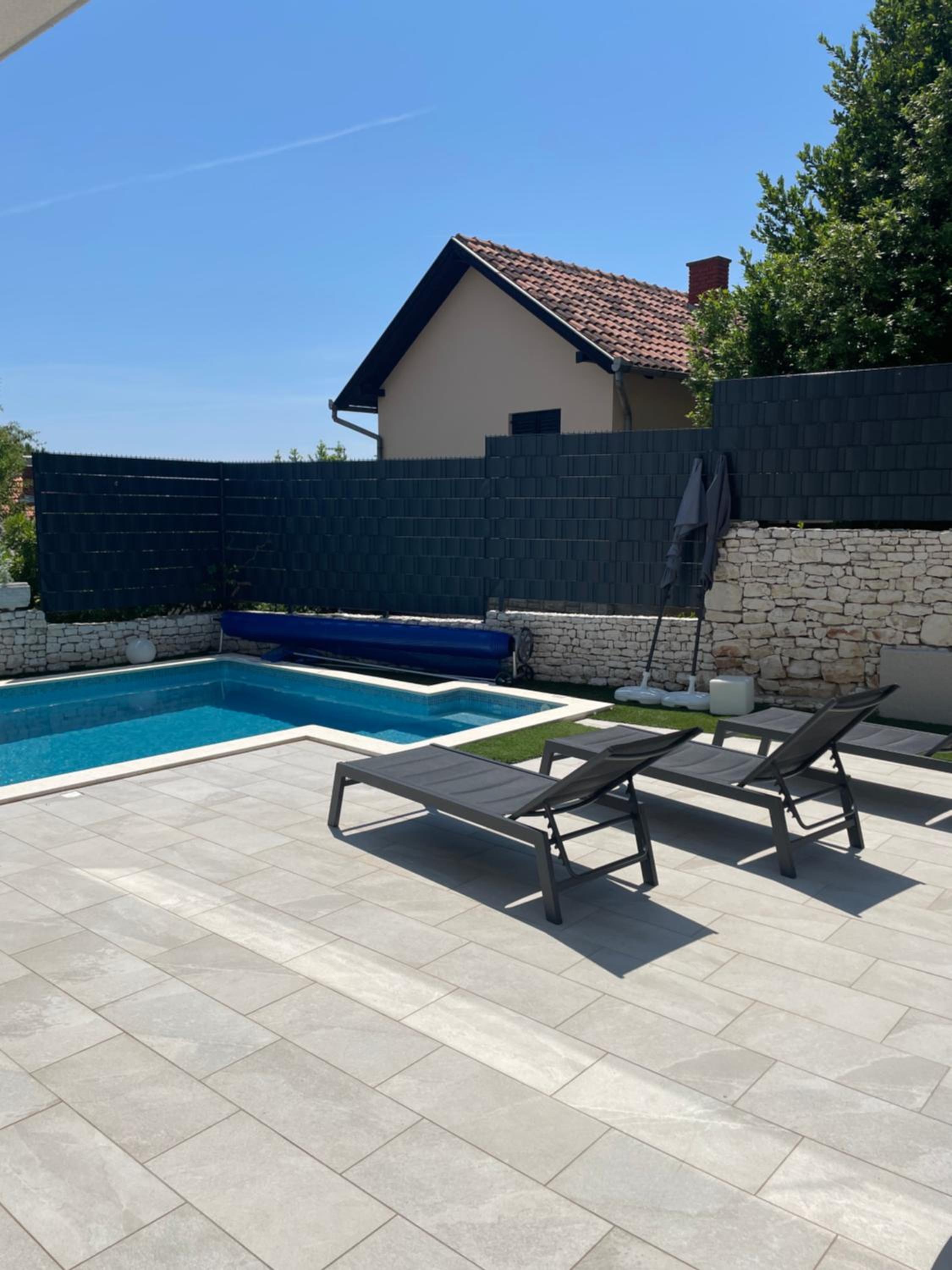 Villa photo 3