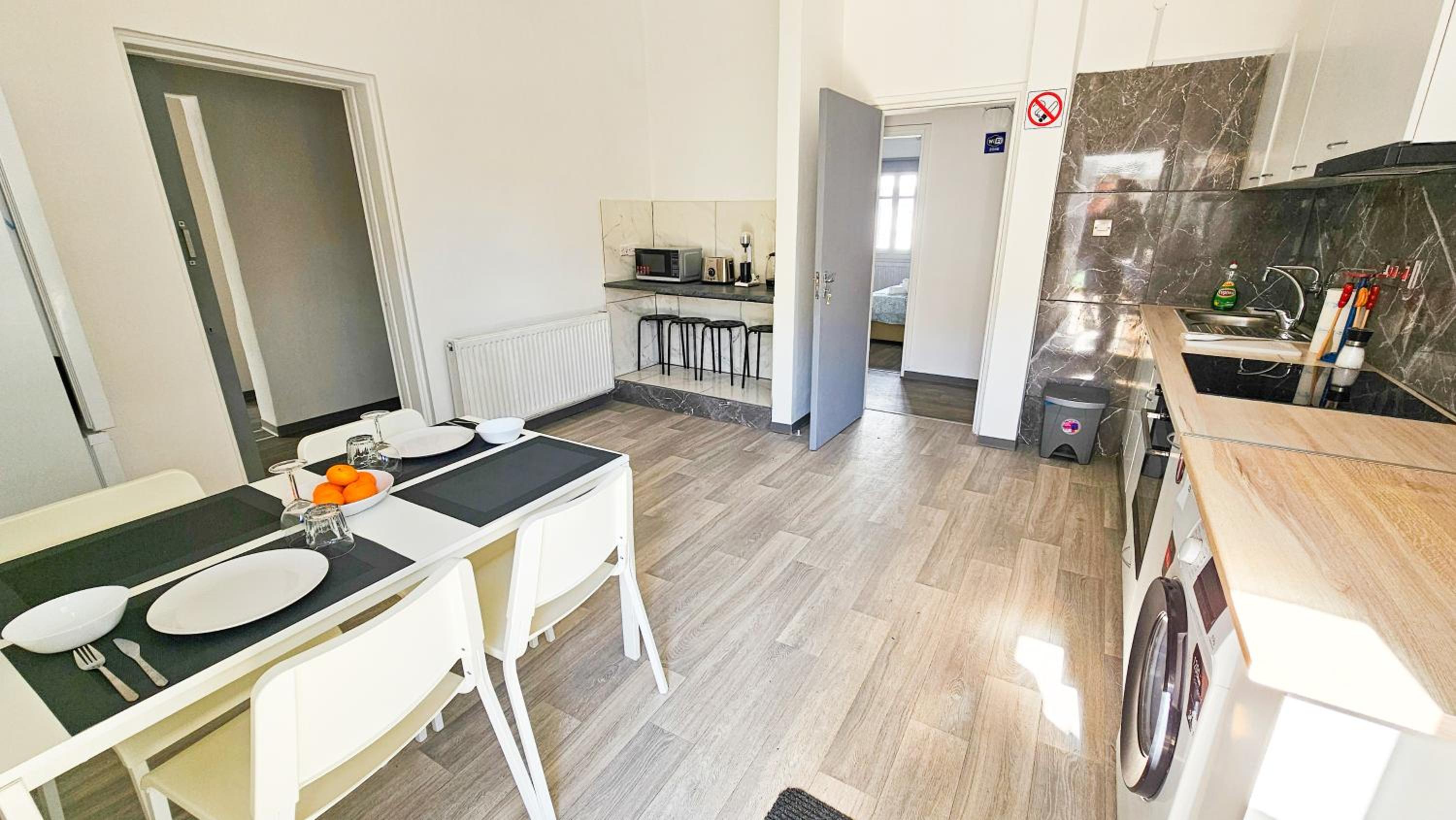 Standard Single Room with Shared Bathroom photo 2