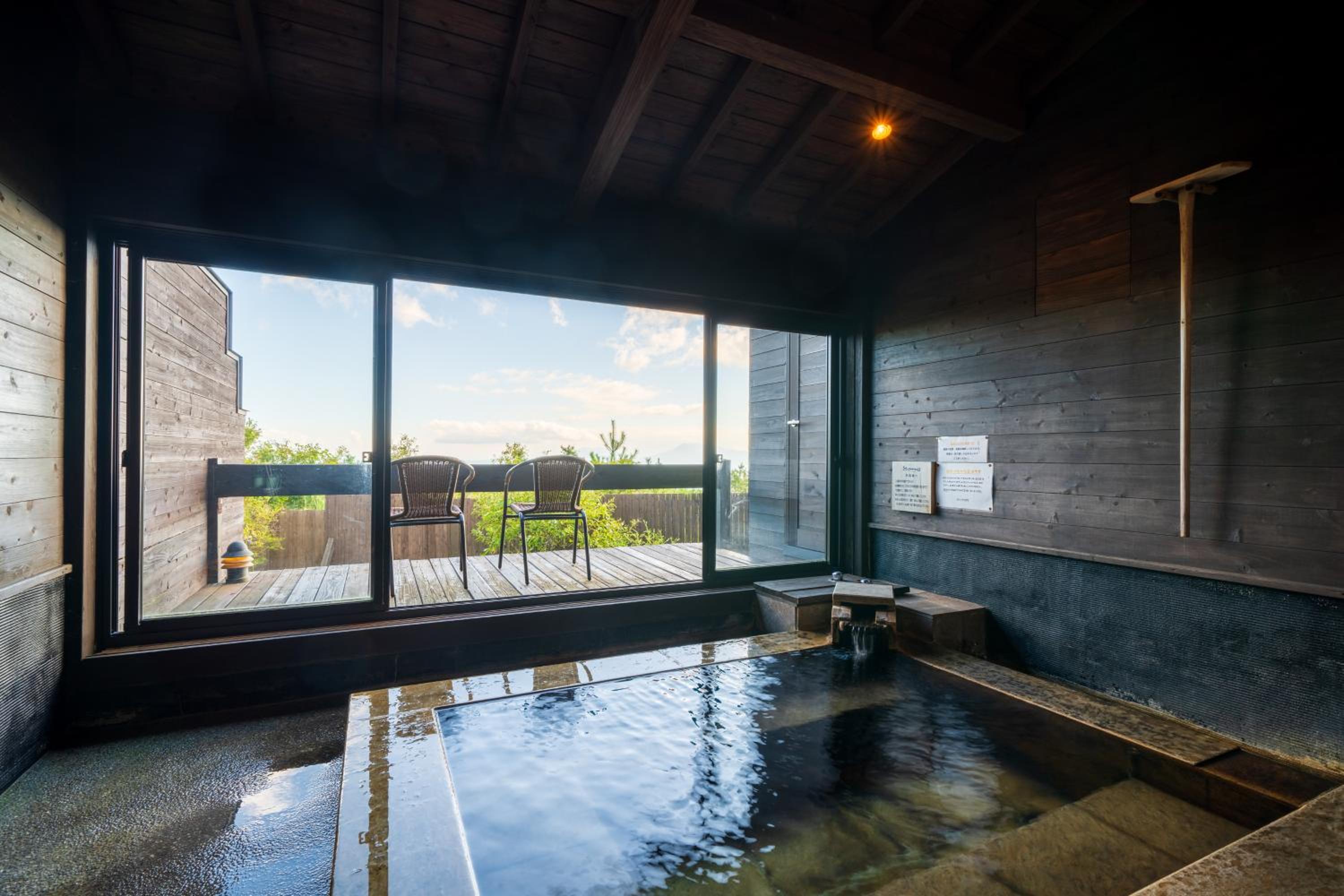 Twin Room with Private External Bathroom - Photo 3
