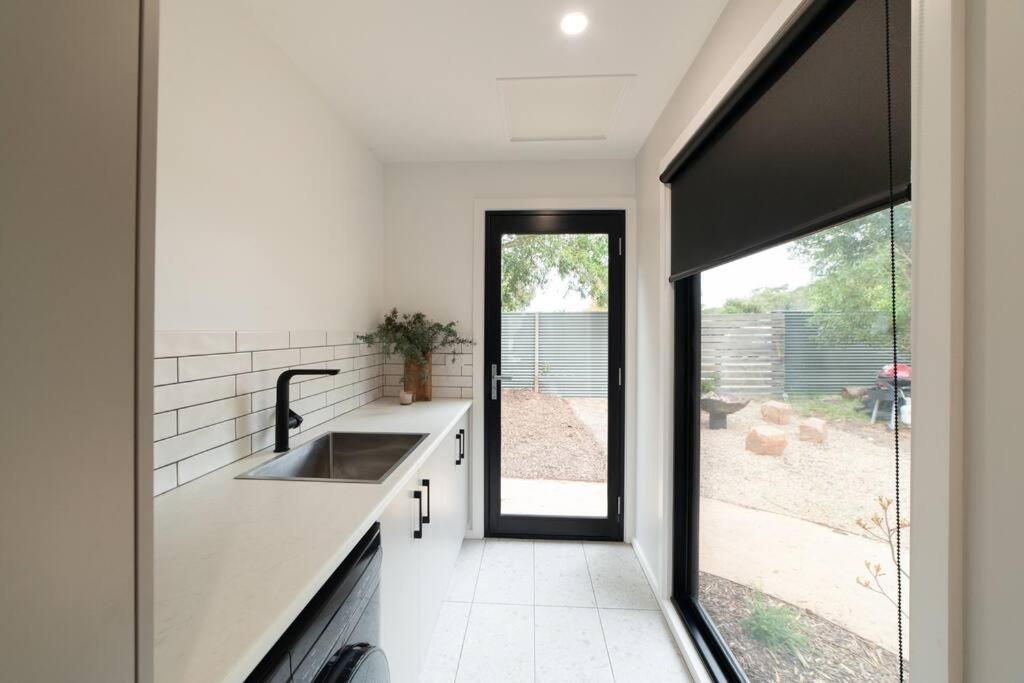 Three-Bedroom House photo 2