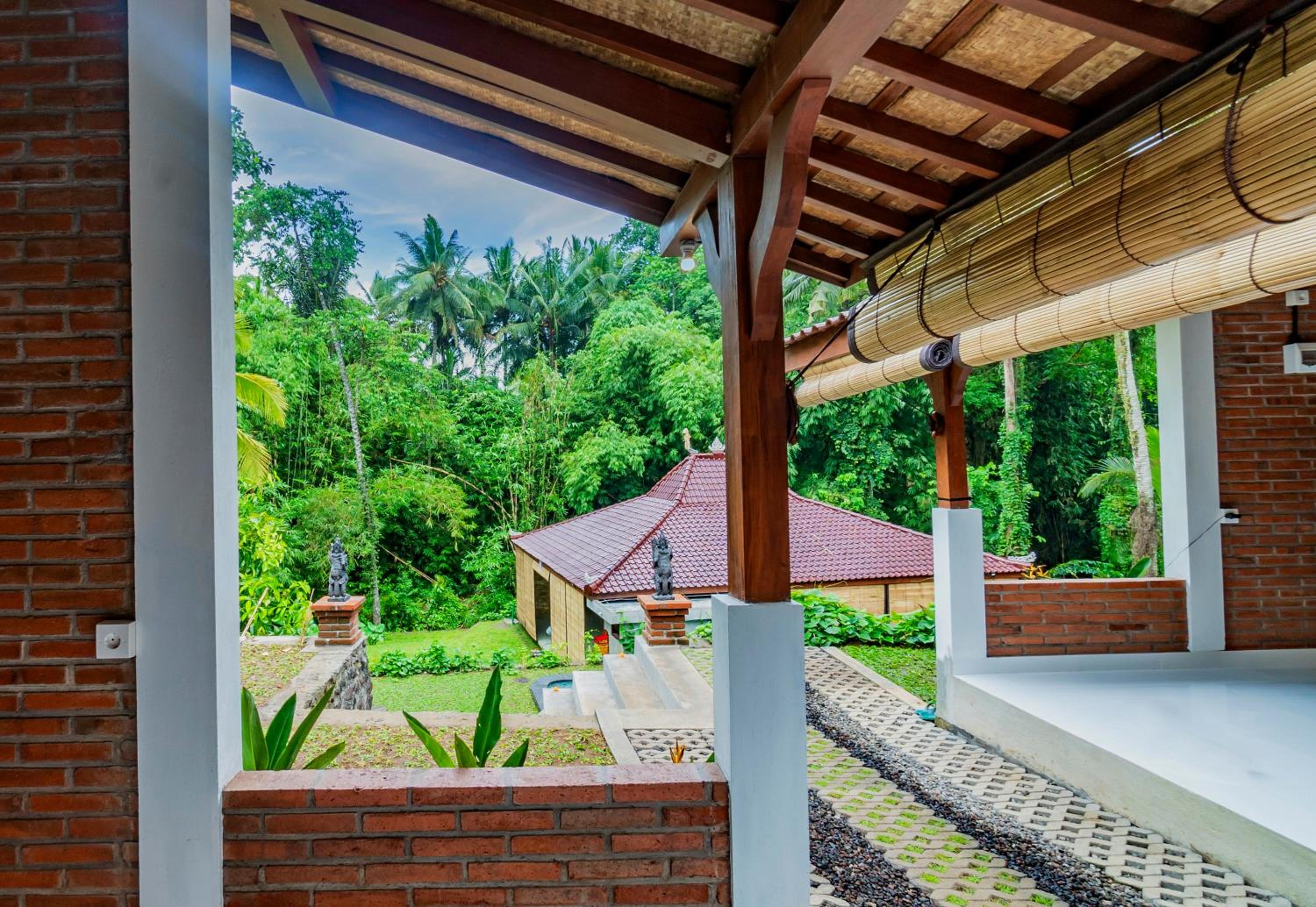 Twin Room with View - Photo 16