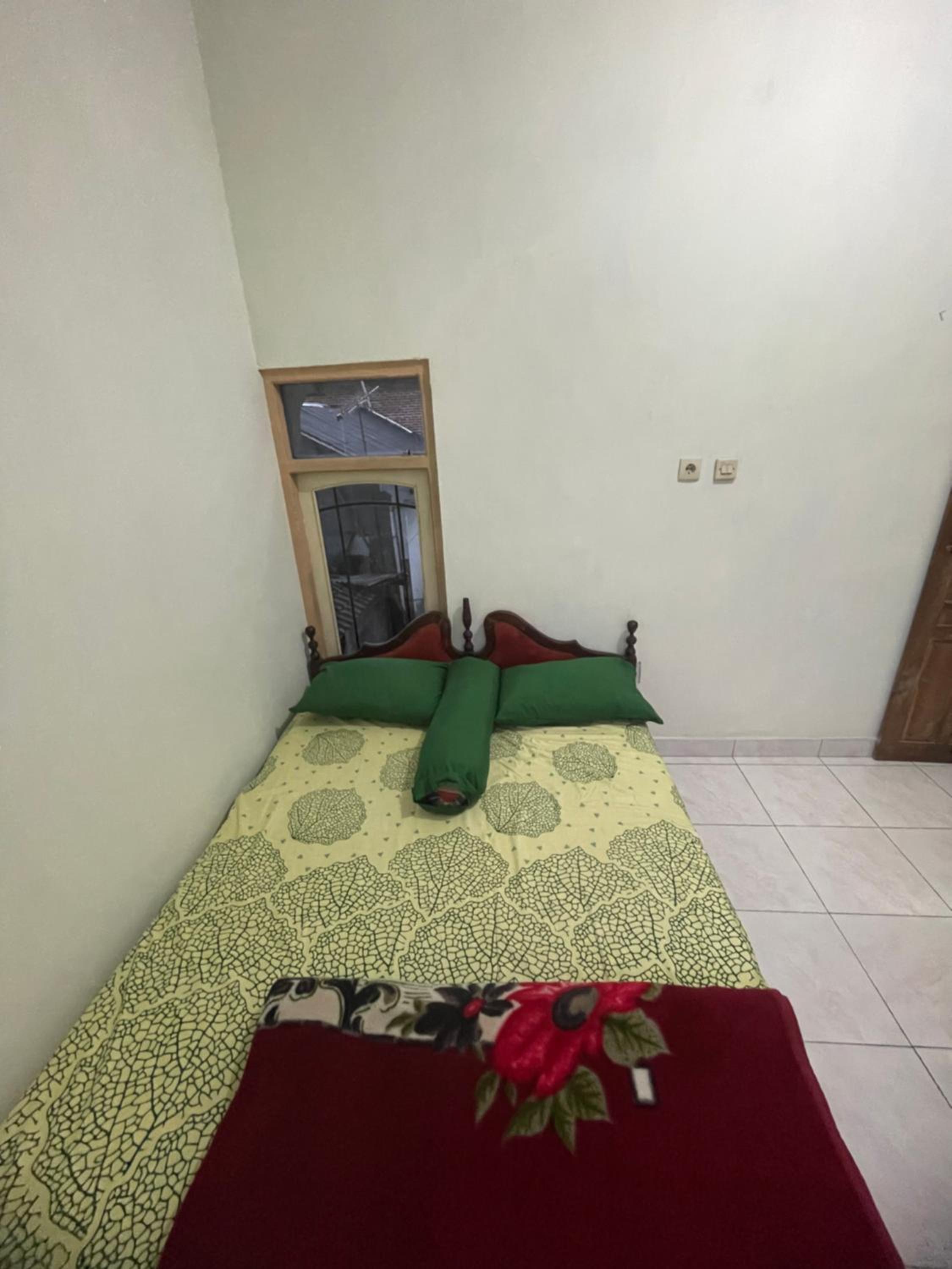 One-Bedroom House photo 1