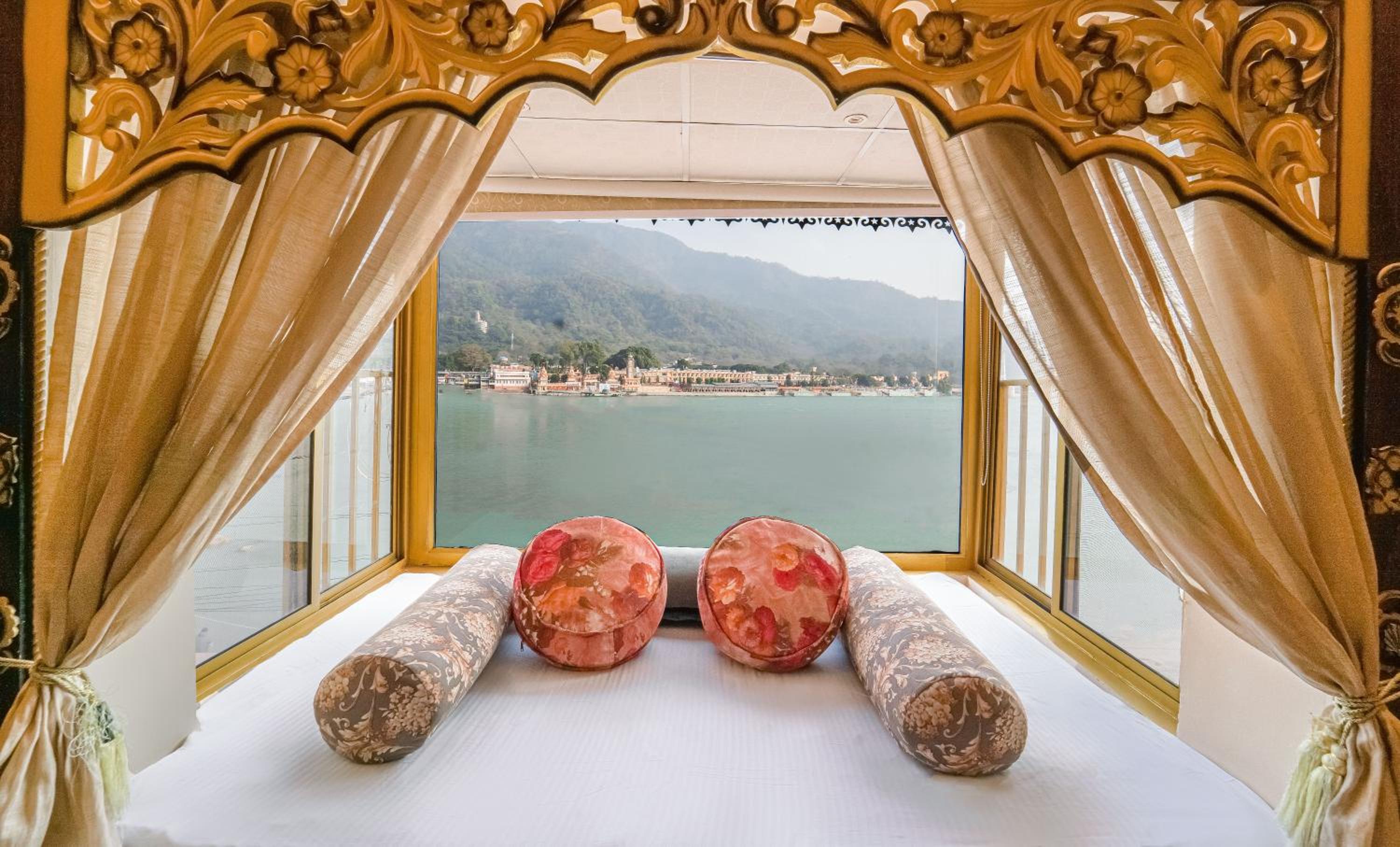 Premier Ganga View With Complimentary Hi Tea and Mini-bar - Photo 5