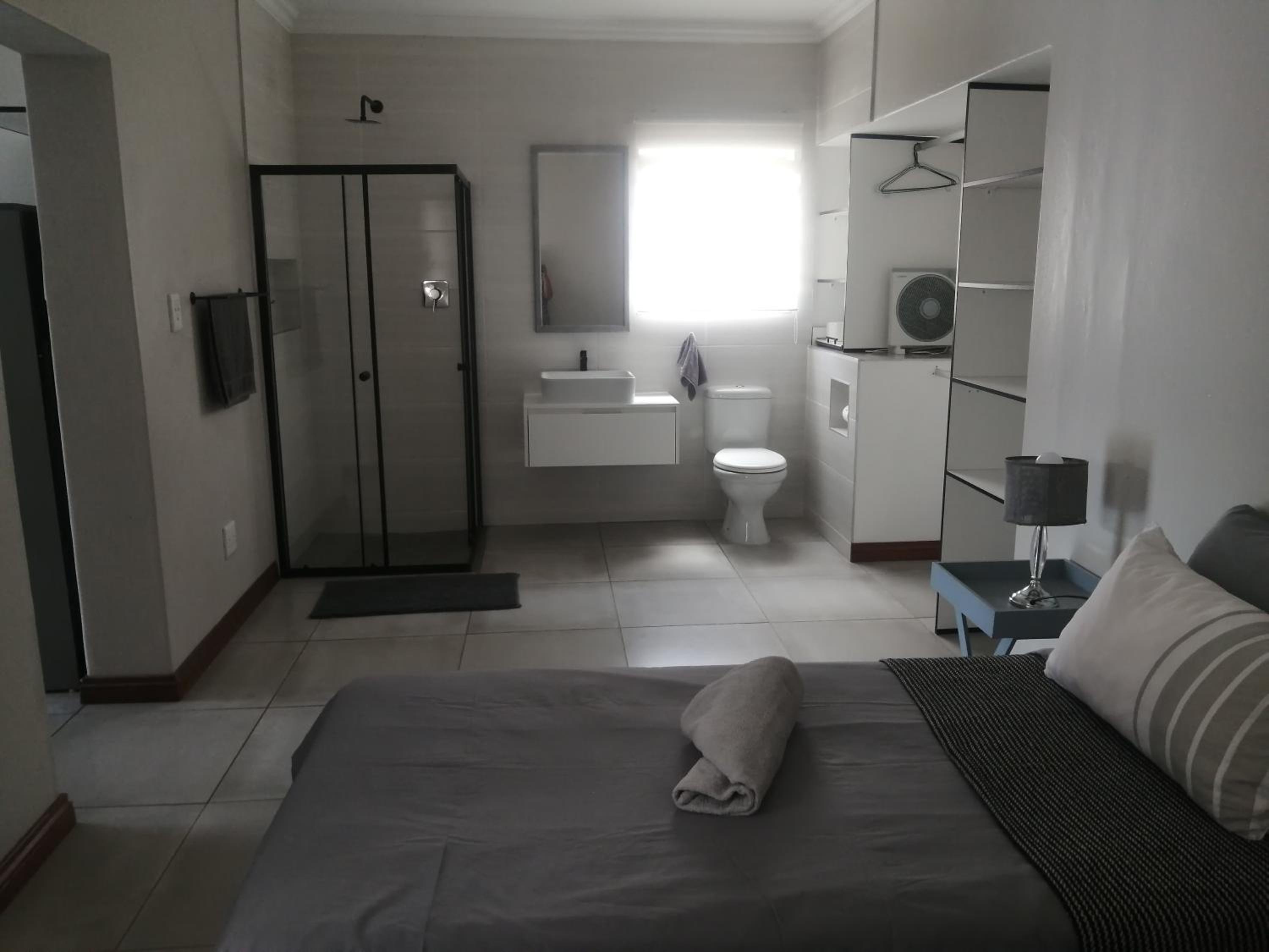 Double or Twin Room - Photo 3