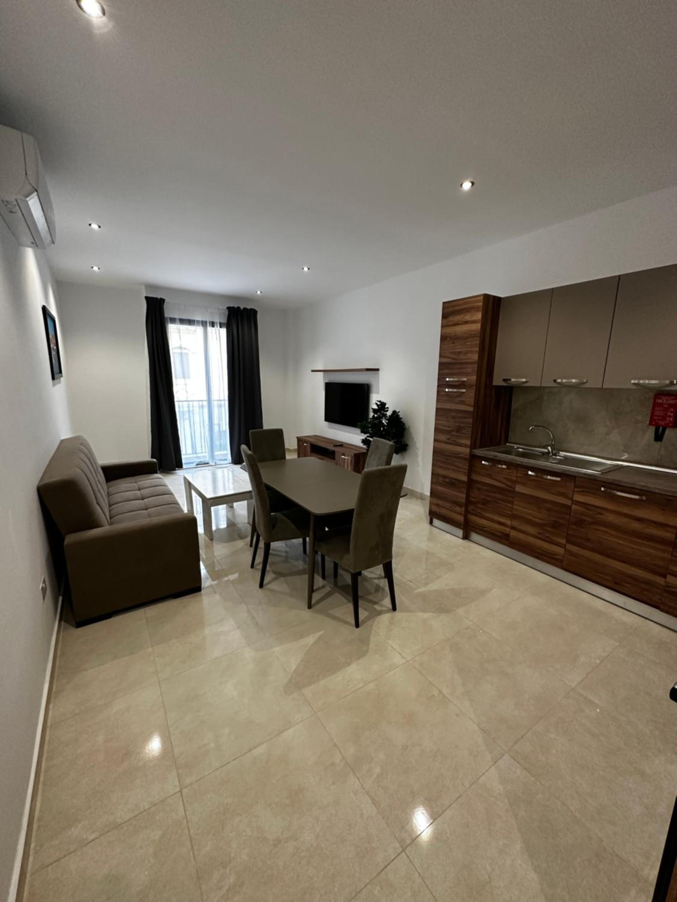 One-Bedroom Apartment