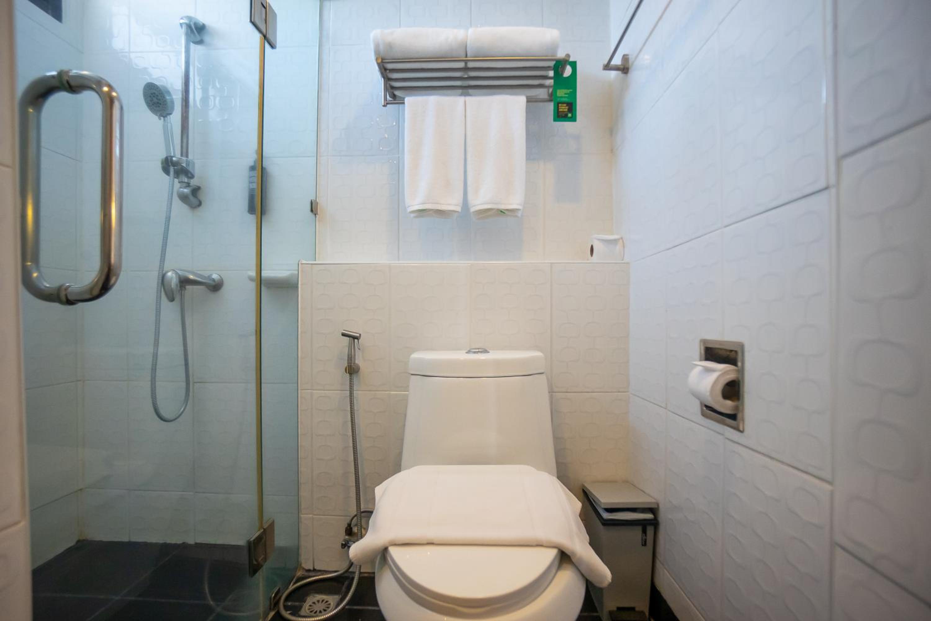 Standard Double Room - Photo 5