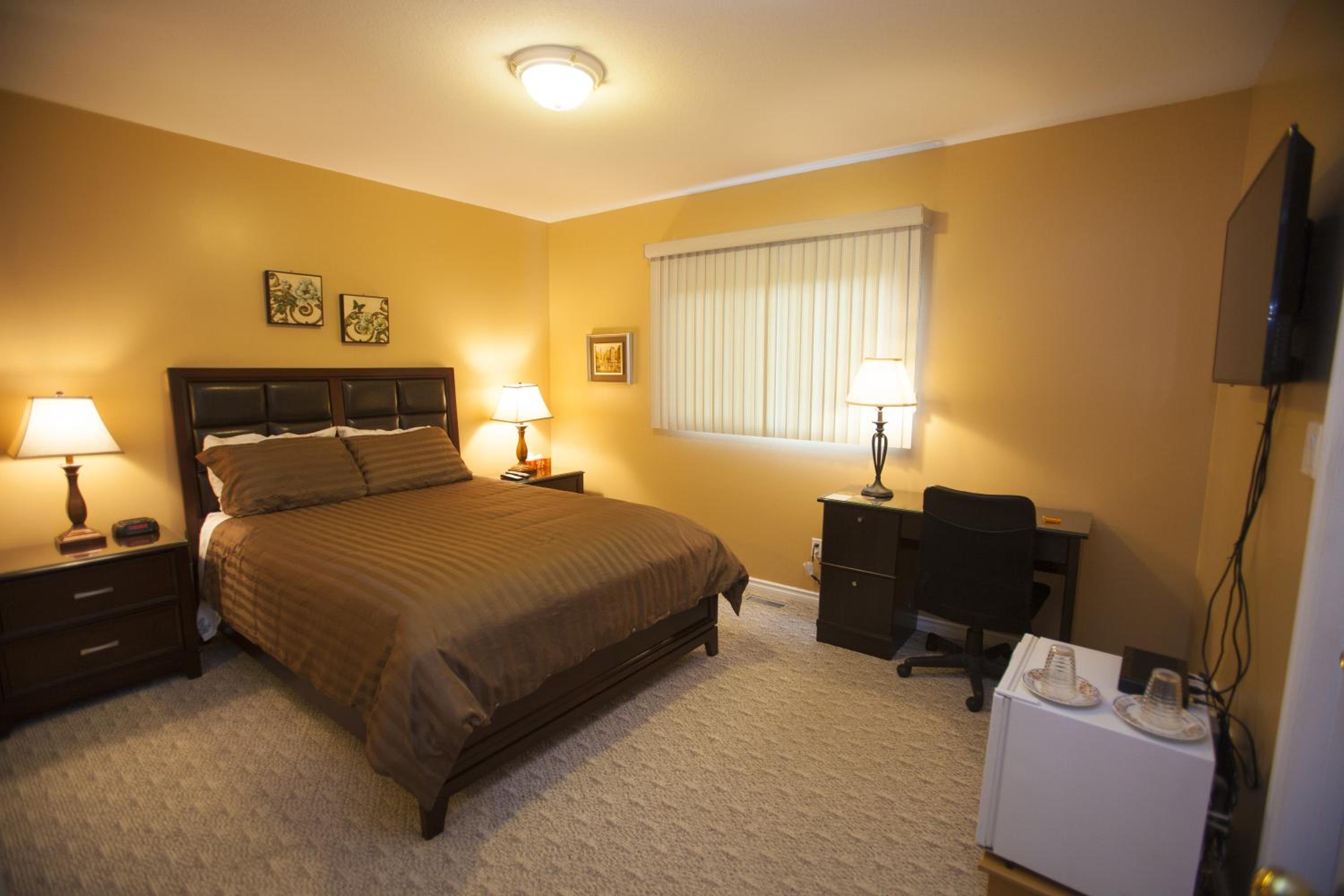 Deluxe Queen Room photo 2