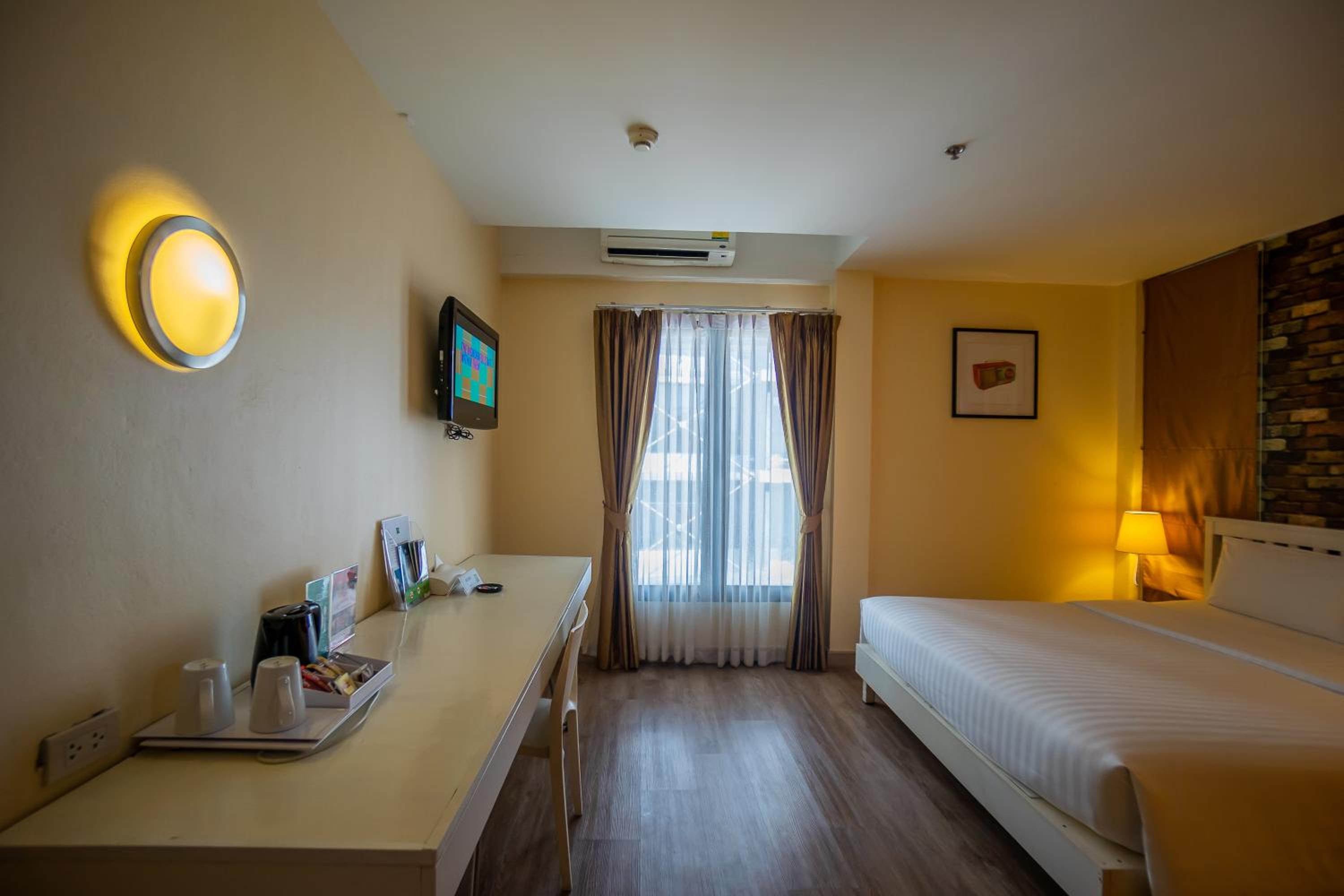 Standard Double Room - Photo 3