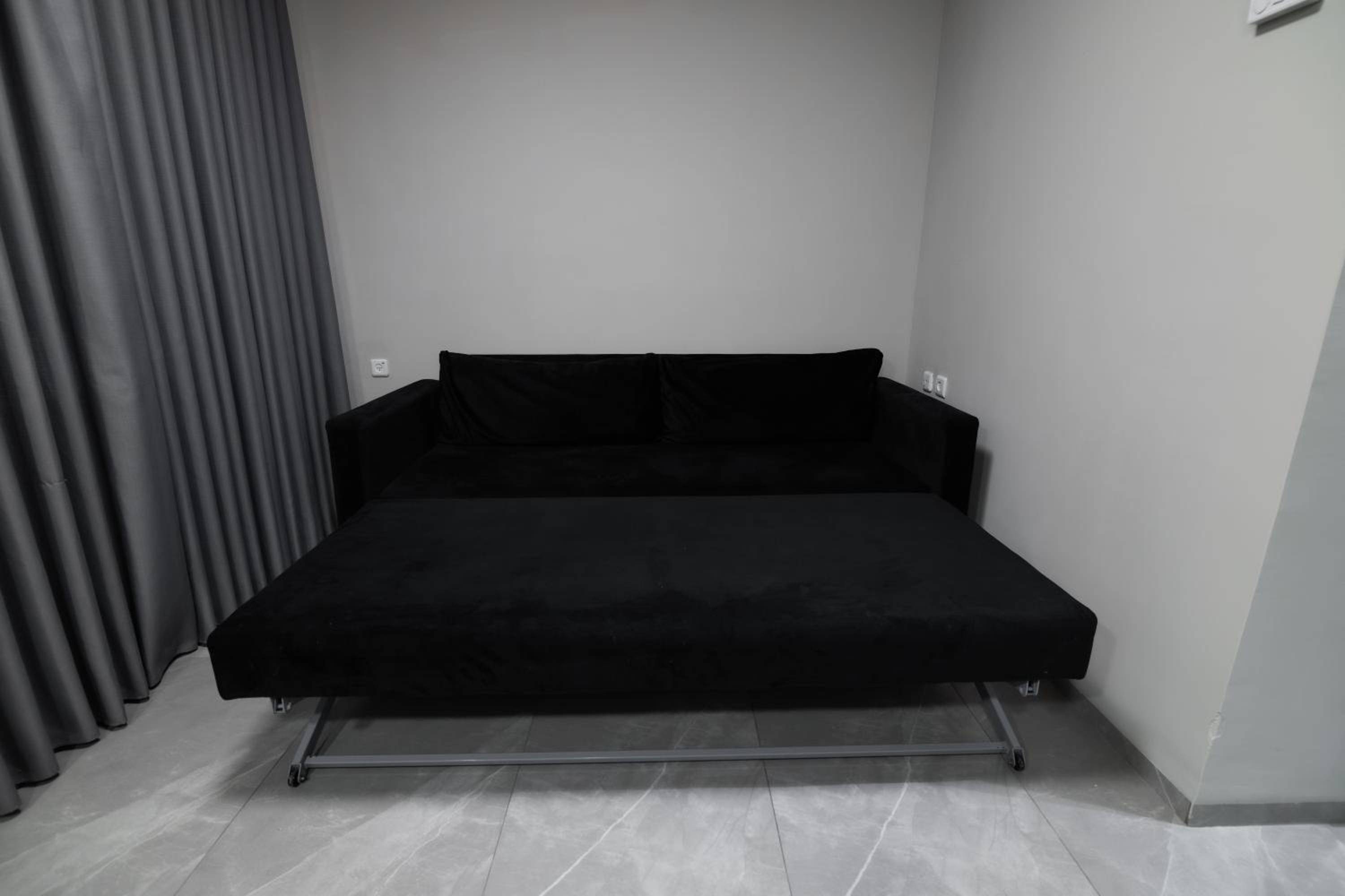 One-Bedroom Suite - Photo 5