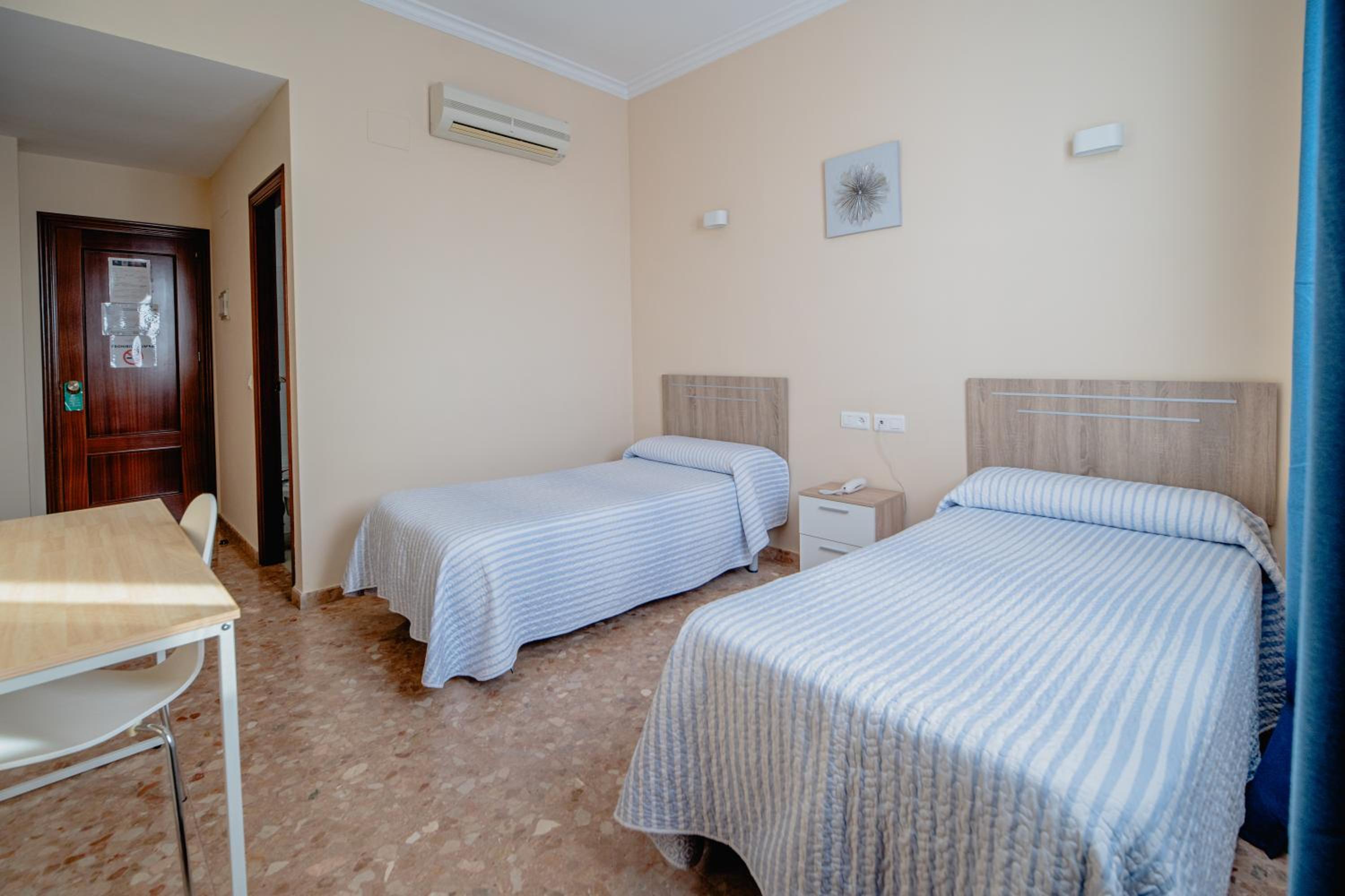 Twin room
