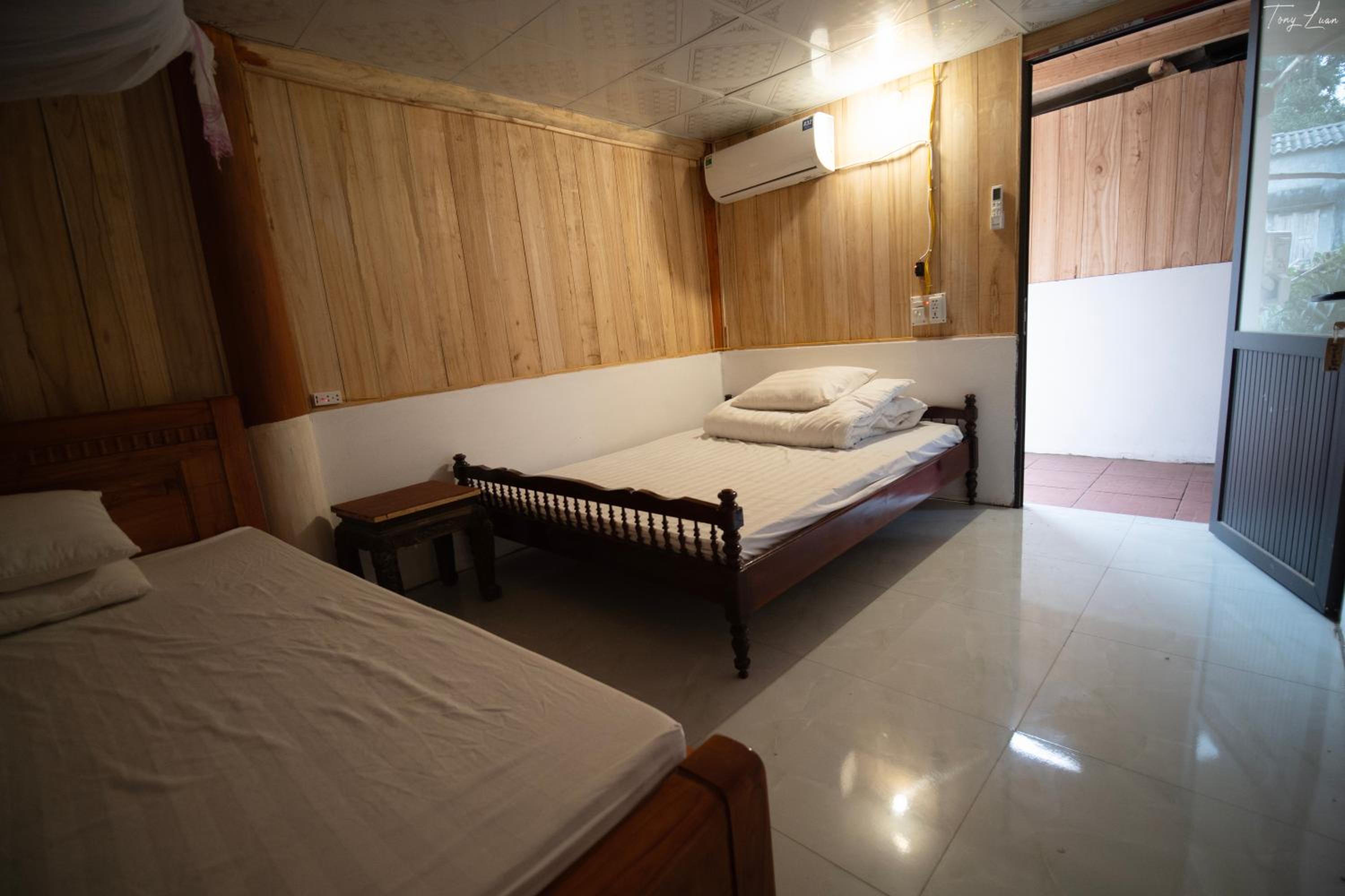 Double Room With Shared Bathroom photo 1
