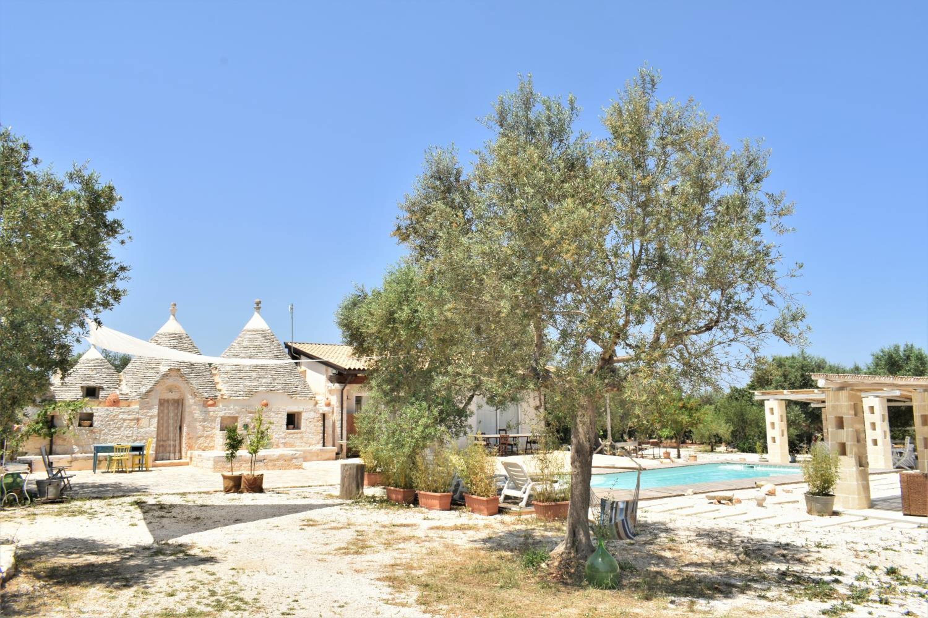 Three-Bedroom Villa photo 2