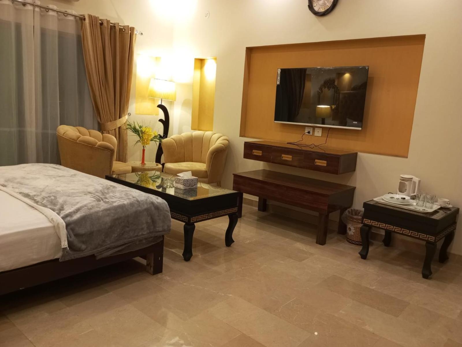 Deluxe Double Room photo 3