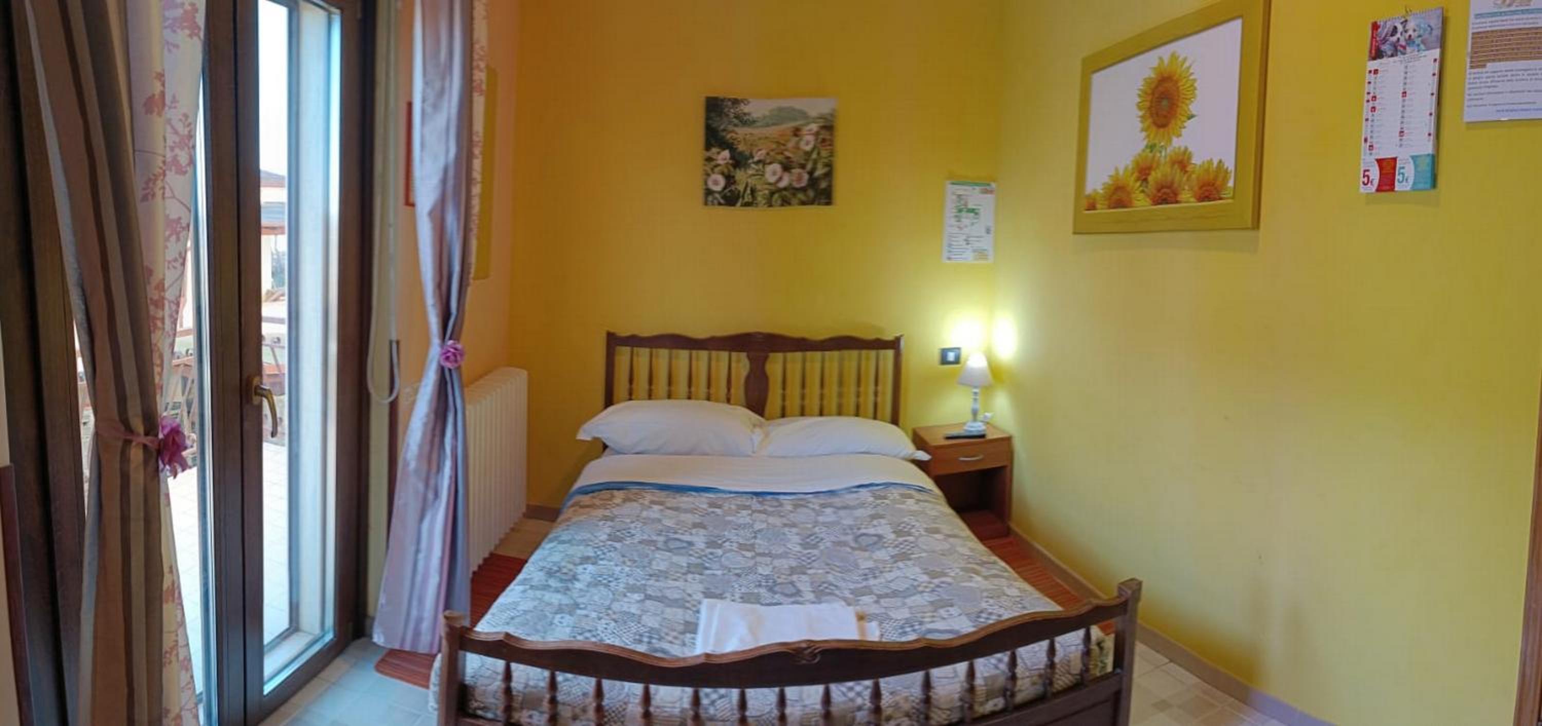 Three-Bedroom Premium Apartment with Balcony photo 3