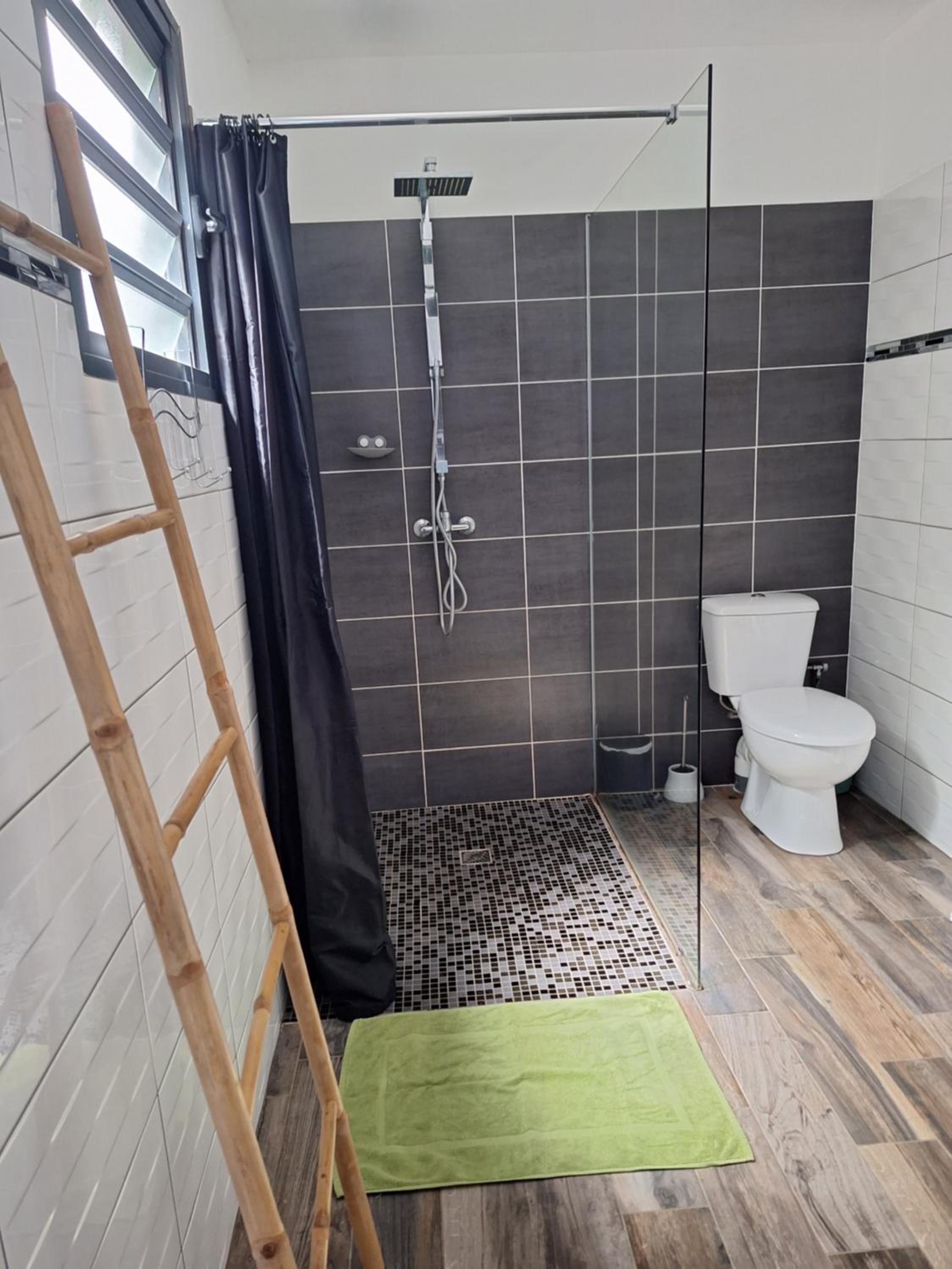 Two-Bedroom House - Photo 7