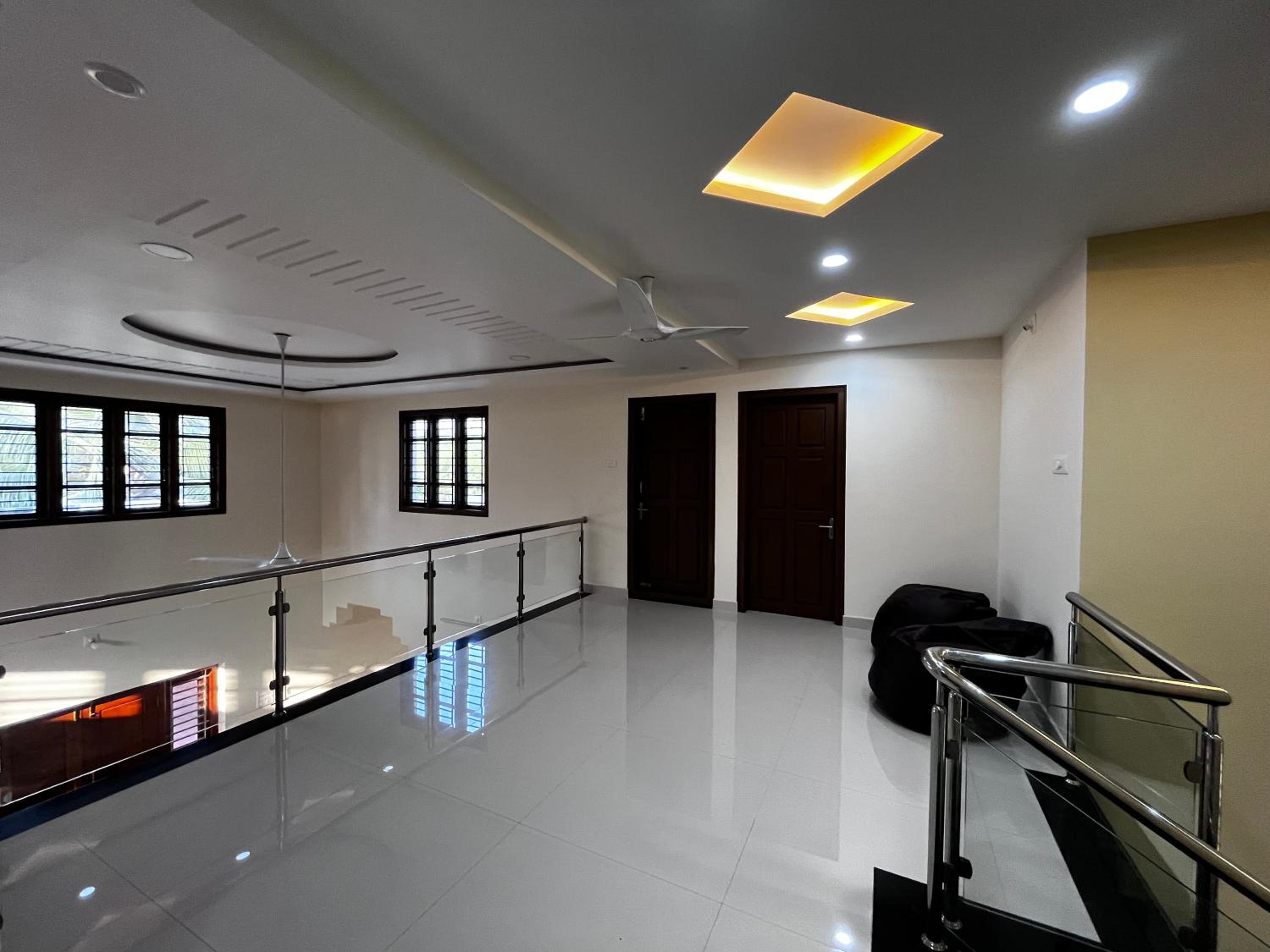 Villa photo 3