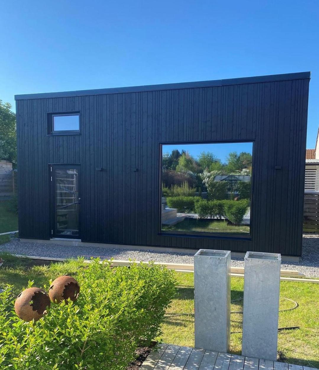 One-Bedroom House photo 3