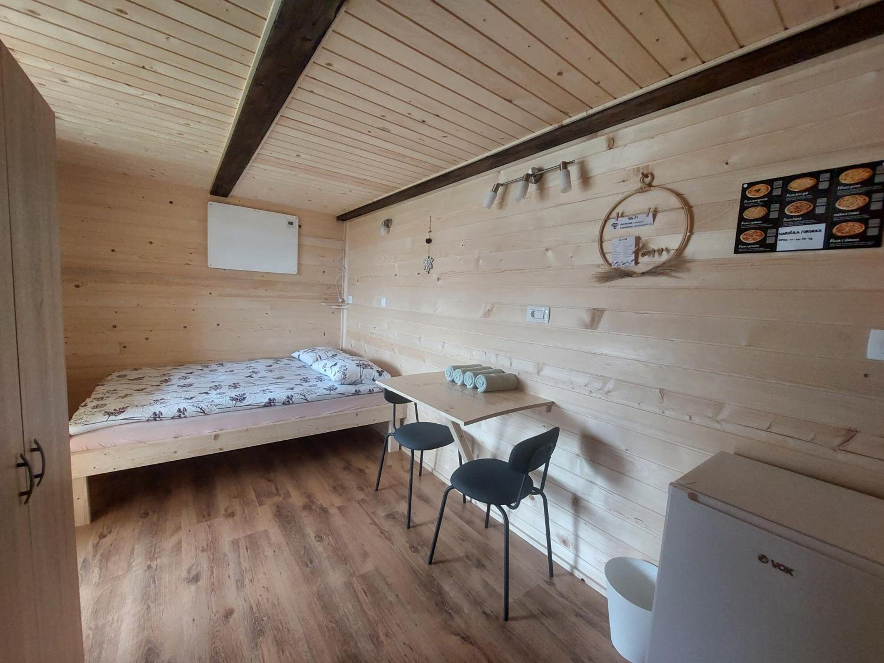 Standard Double Room with Shared Bathroom photo 2