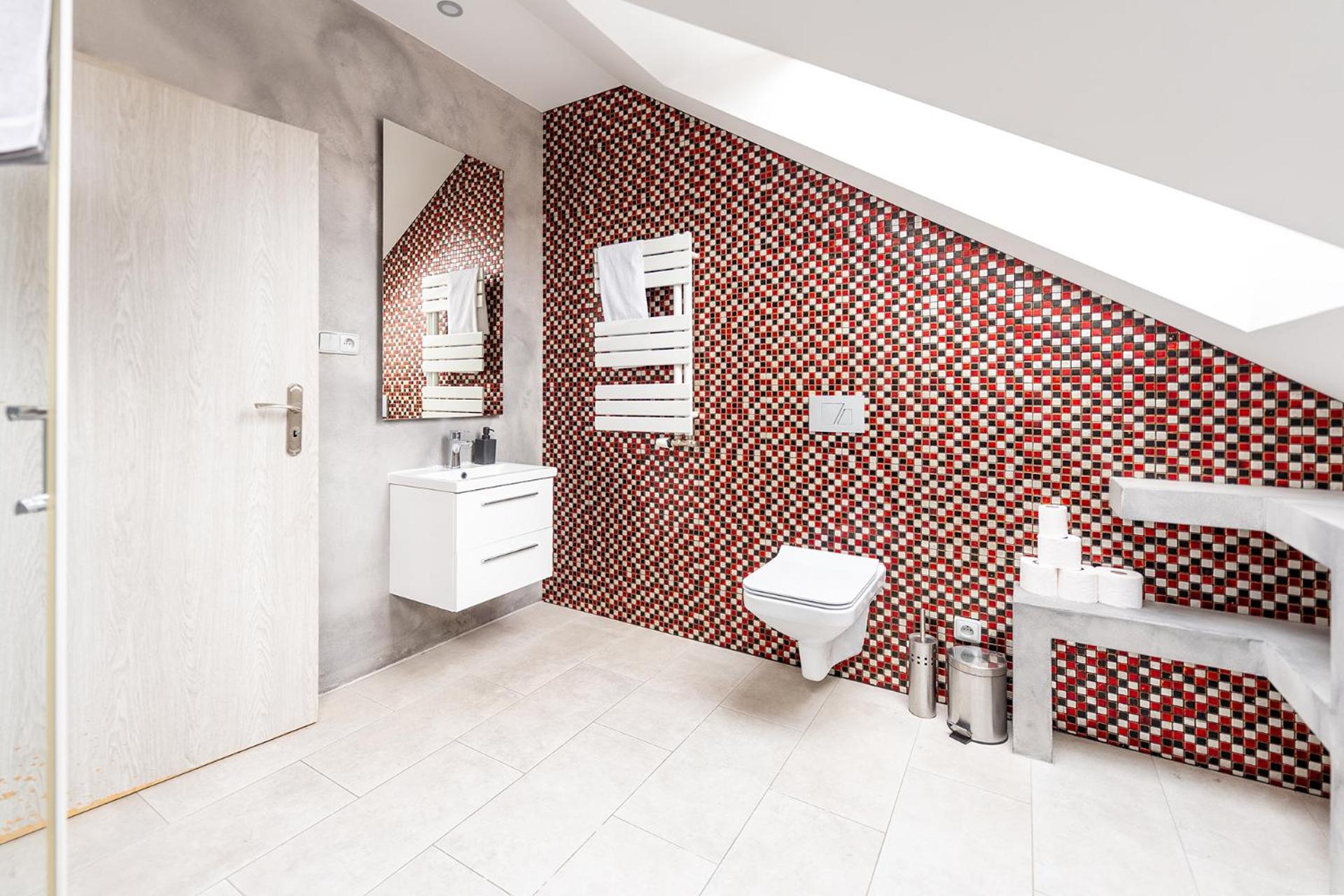 King Suite - Photo 5