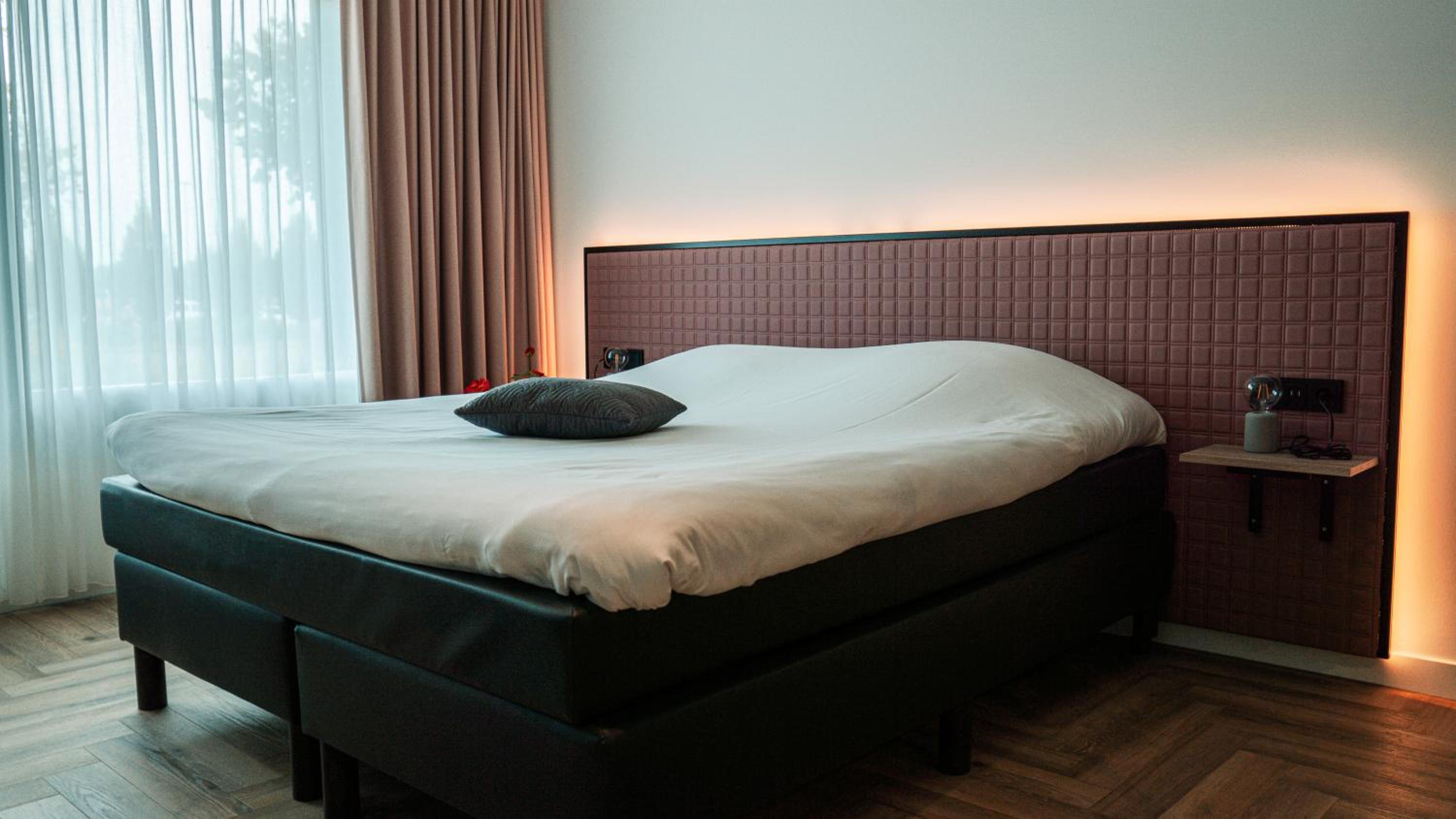 King Room with Spa Bath photo 3