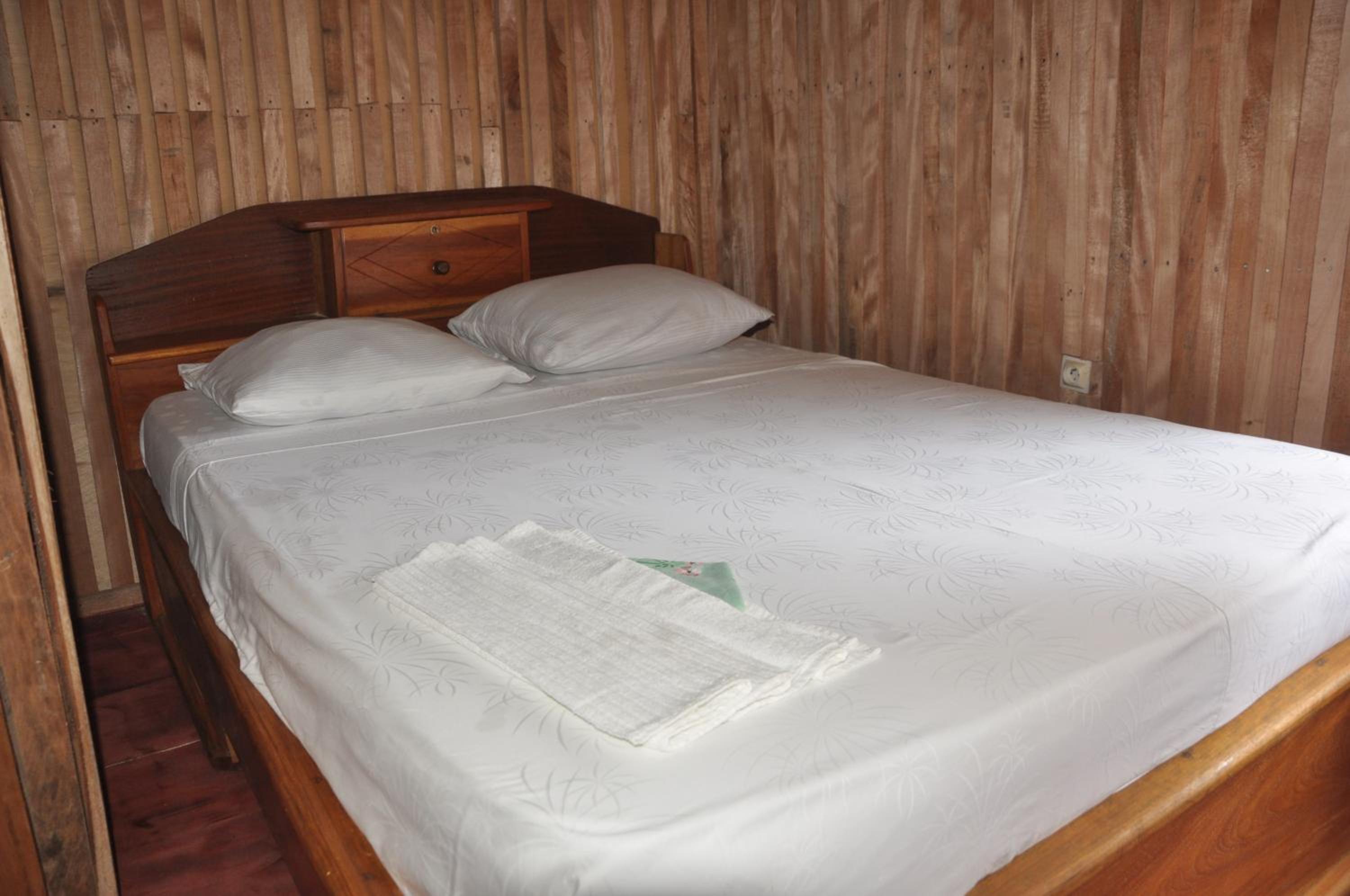 Double Room with Shared Toilet