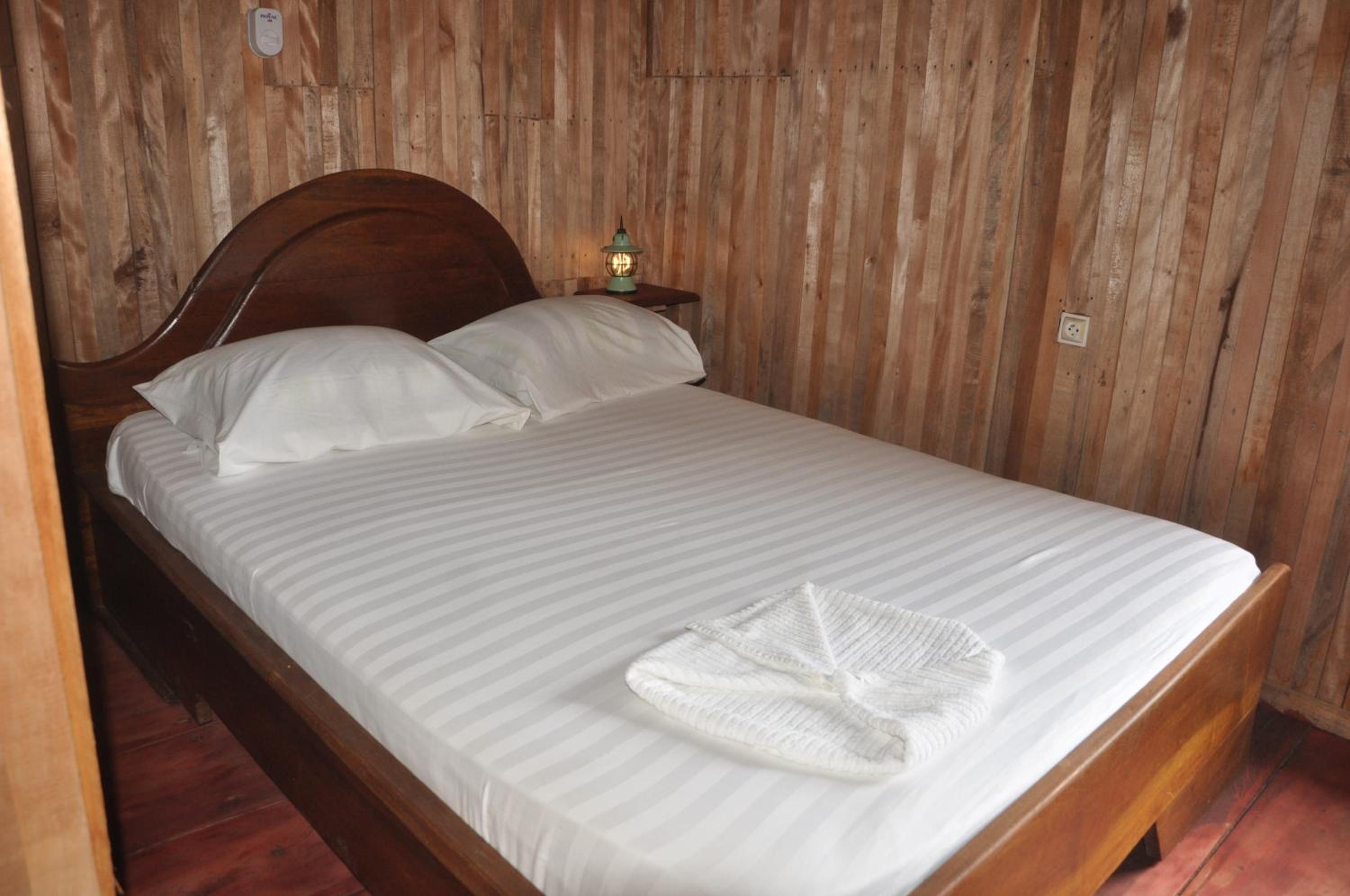 Standard Double Room with Shared Bathroom photo 3