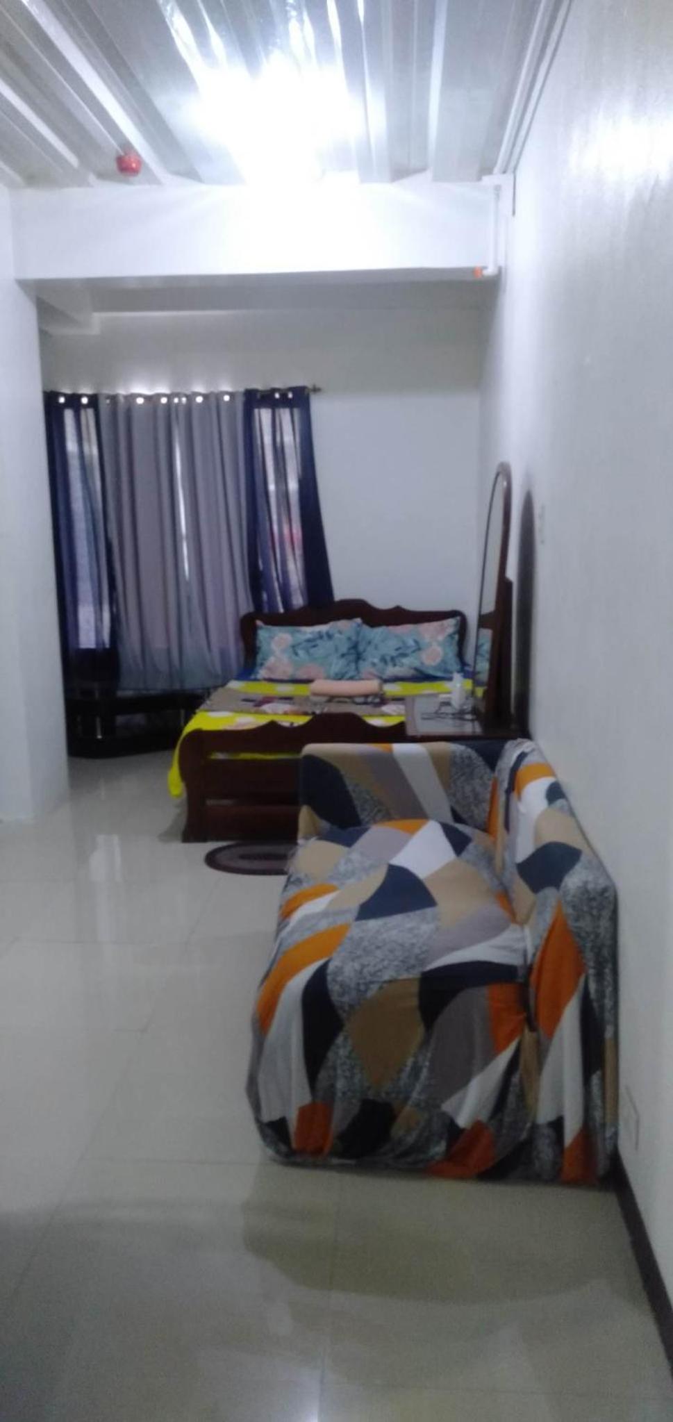 Studio with Balcony - Photo 8