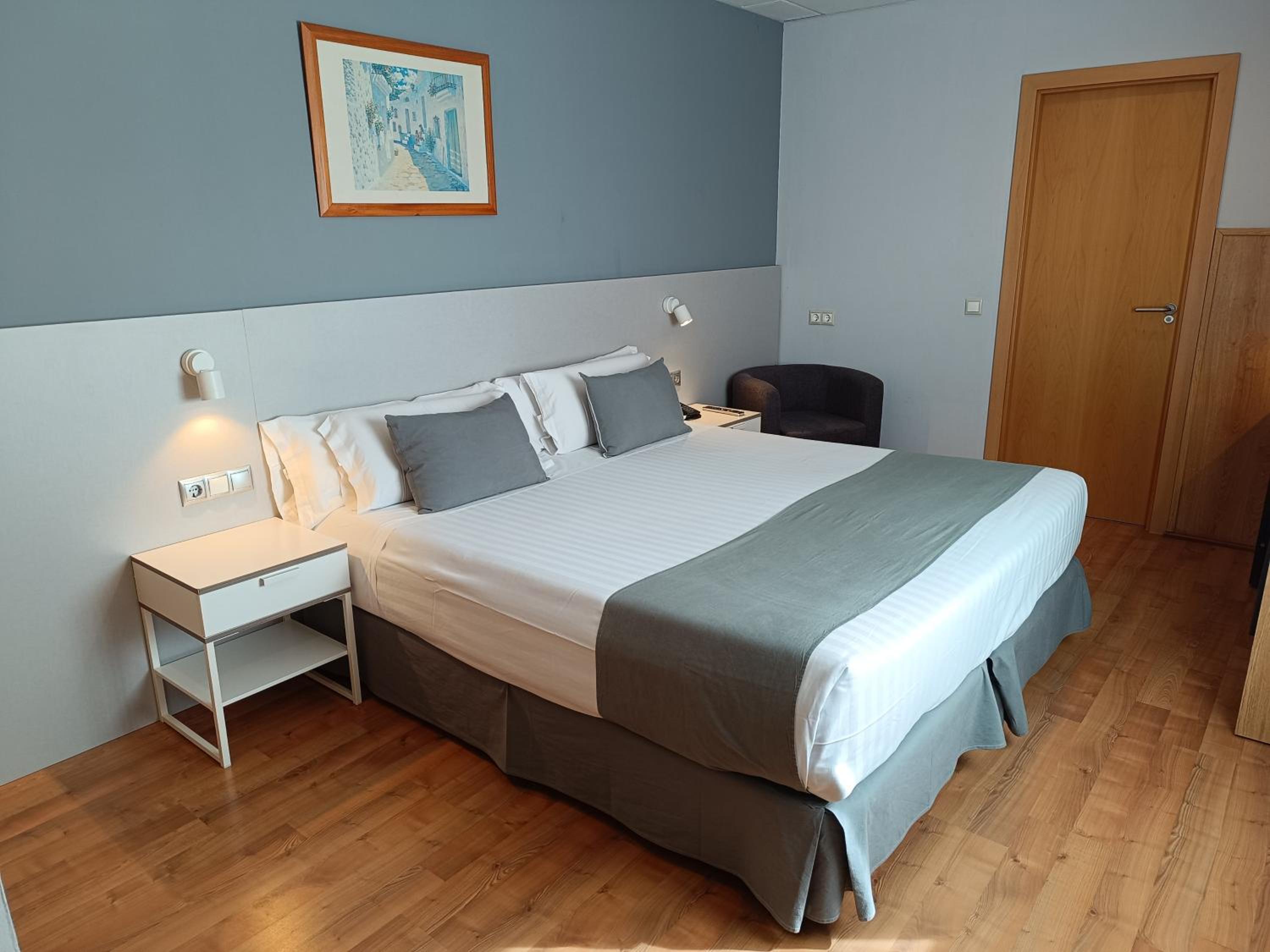 Standard Double Room photo 2