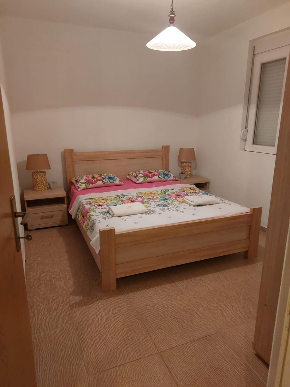 Apartment - Ground Floor photo 2