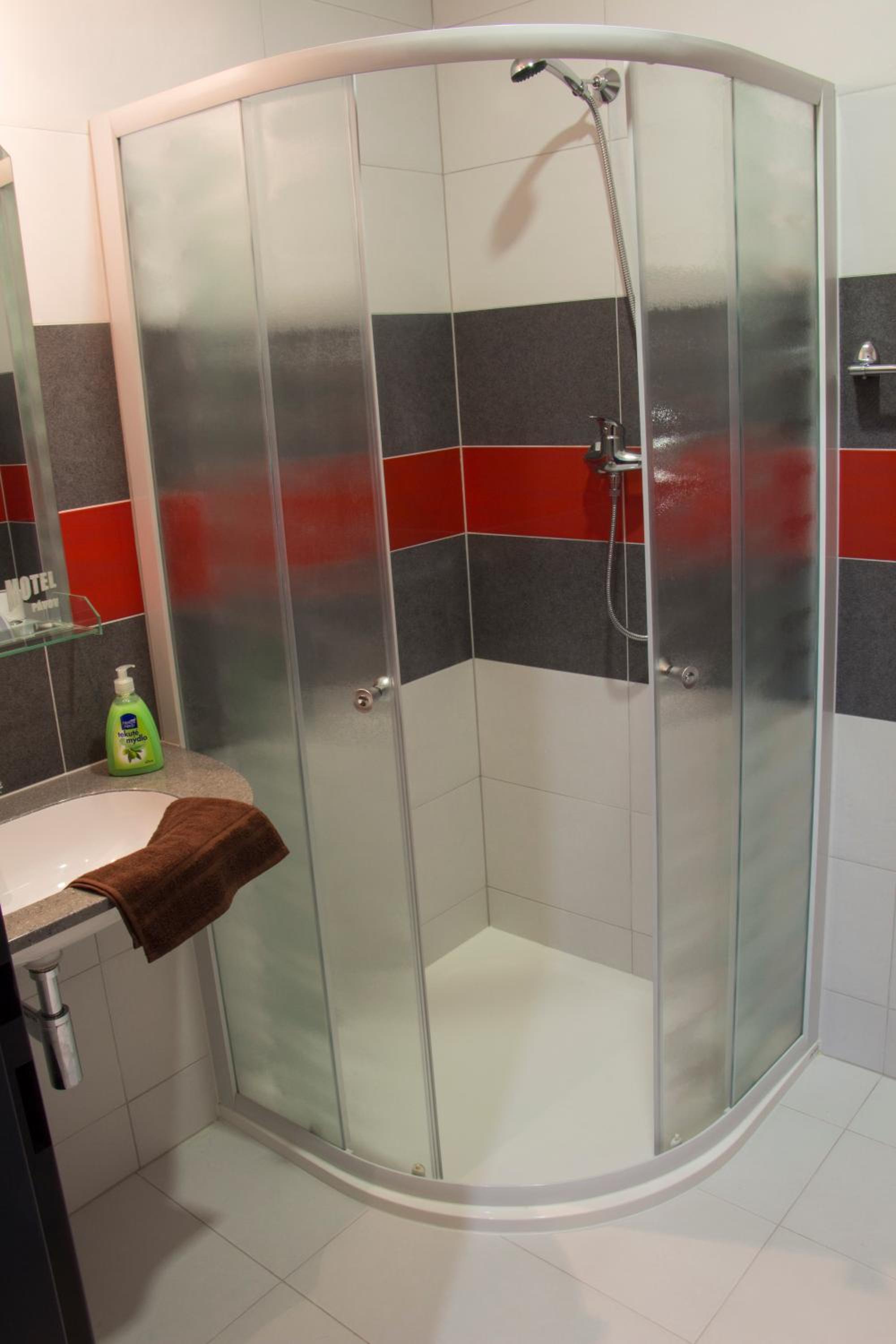 Deluxe Double Room - Photo 9
