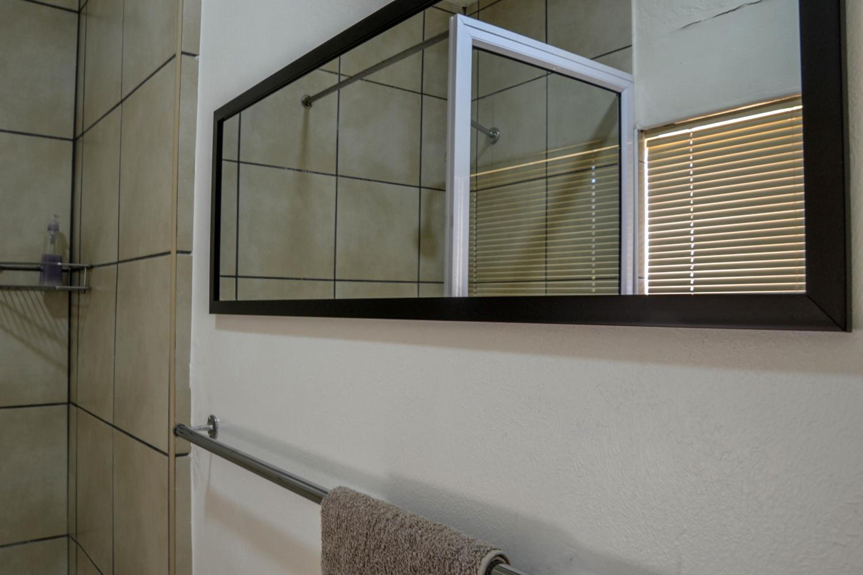 Double Room - Photo 8