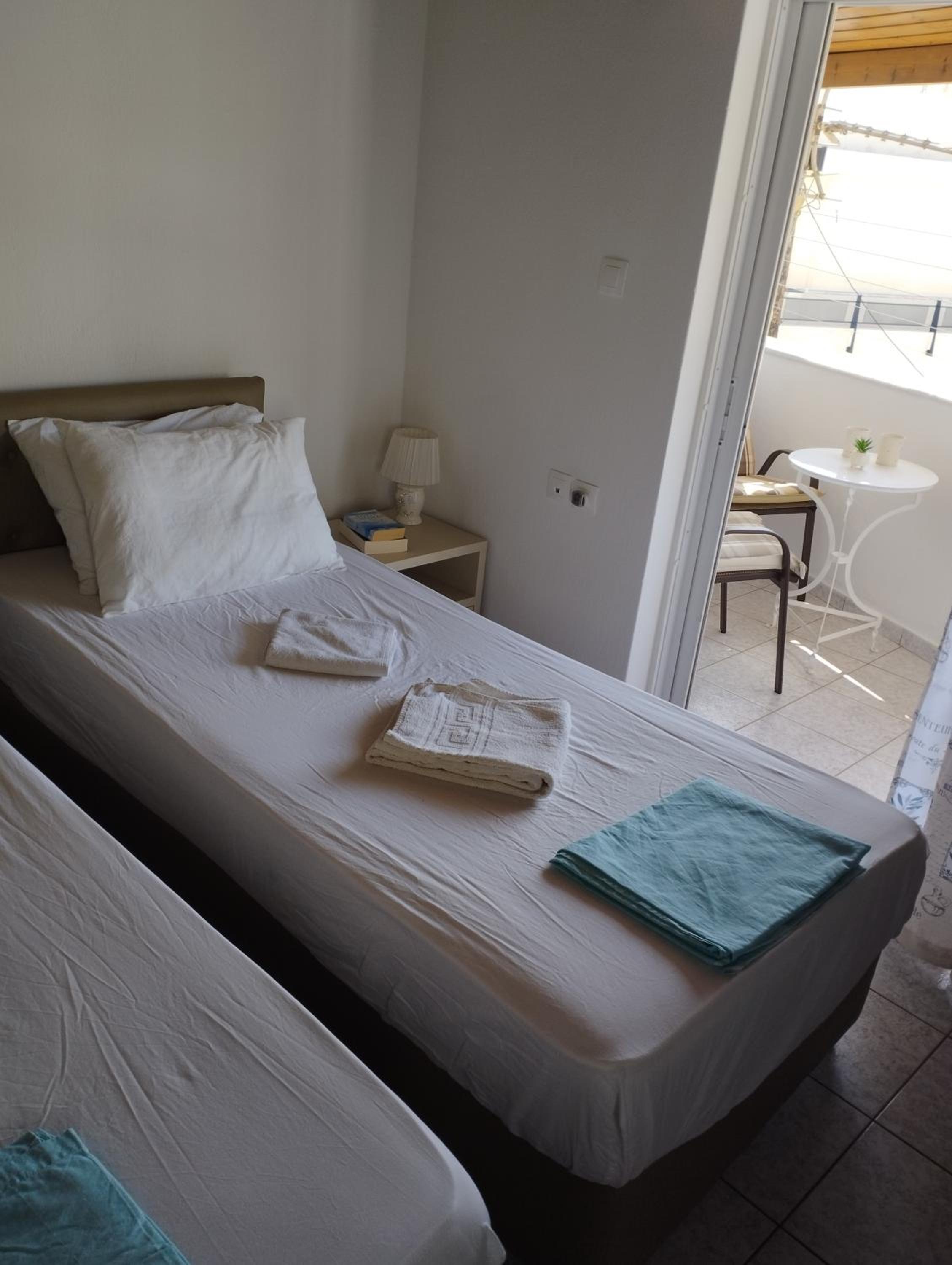 One-Bedroom Apartment - Photo 9