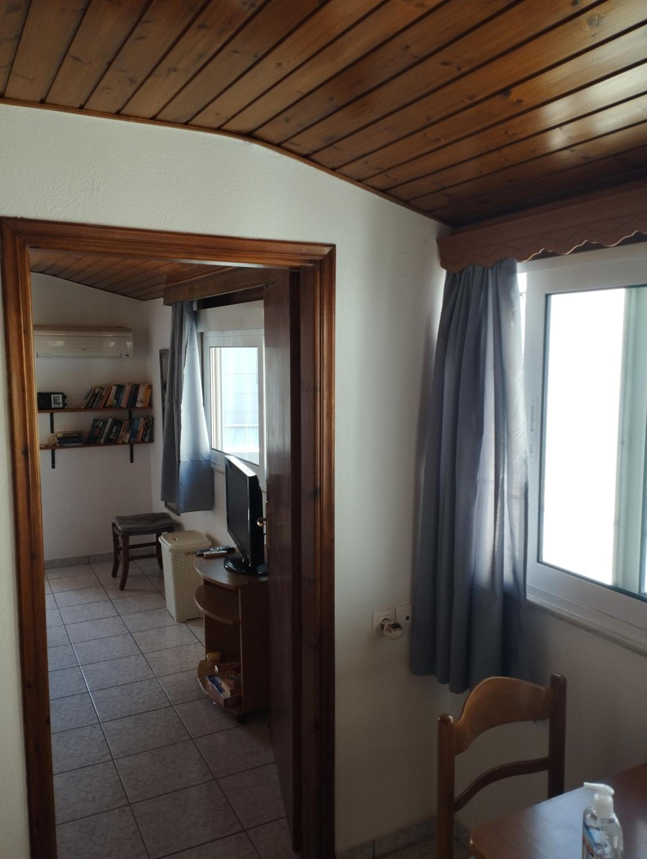 One-Bedroom Apartment - Photo 44