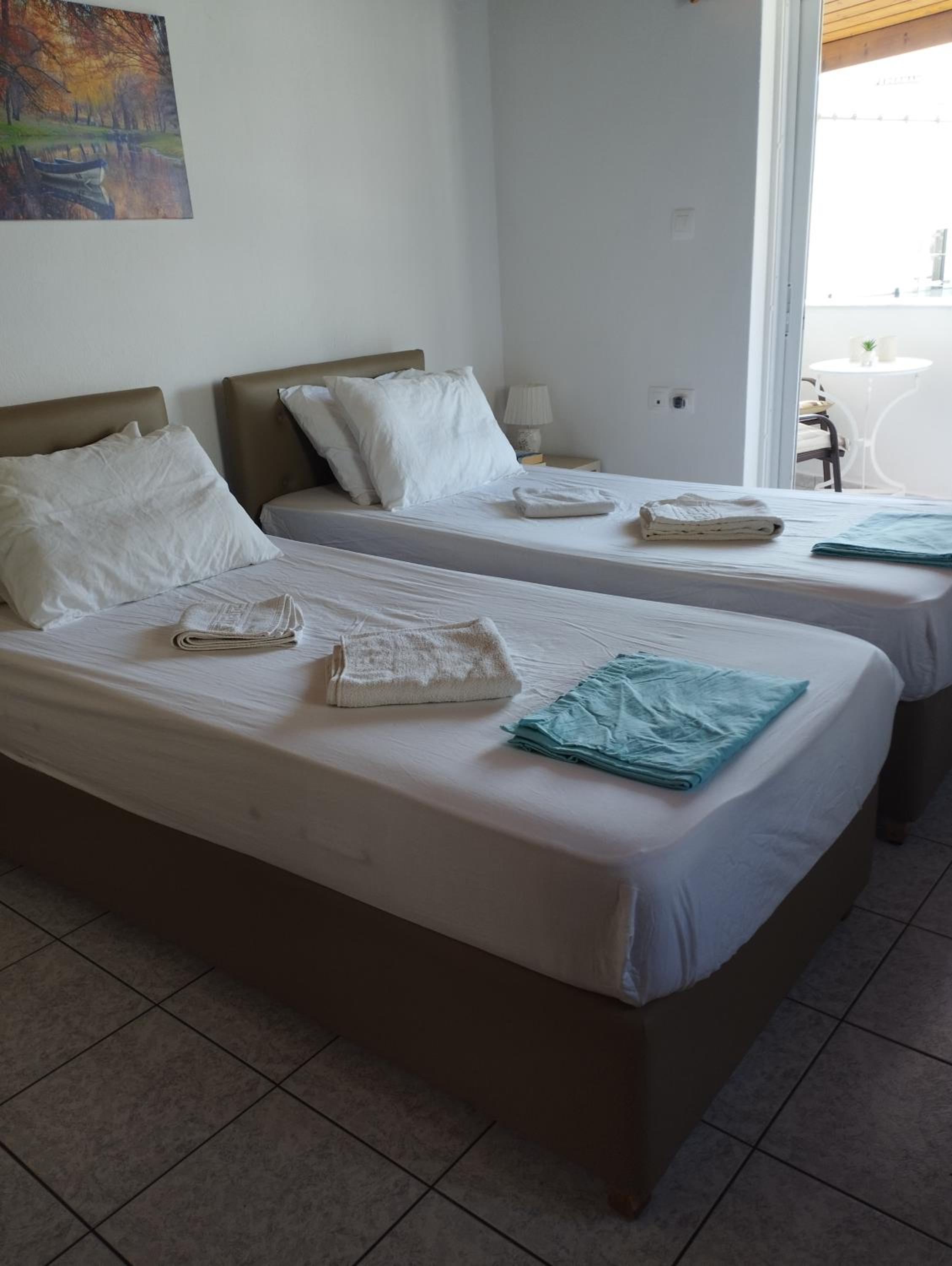 One-Bedroom Apartment - Photo 18
