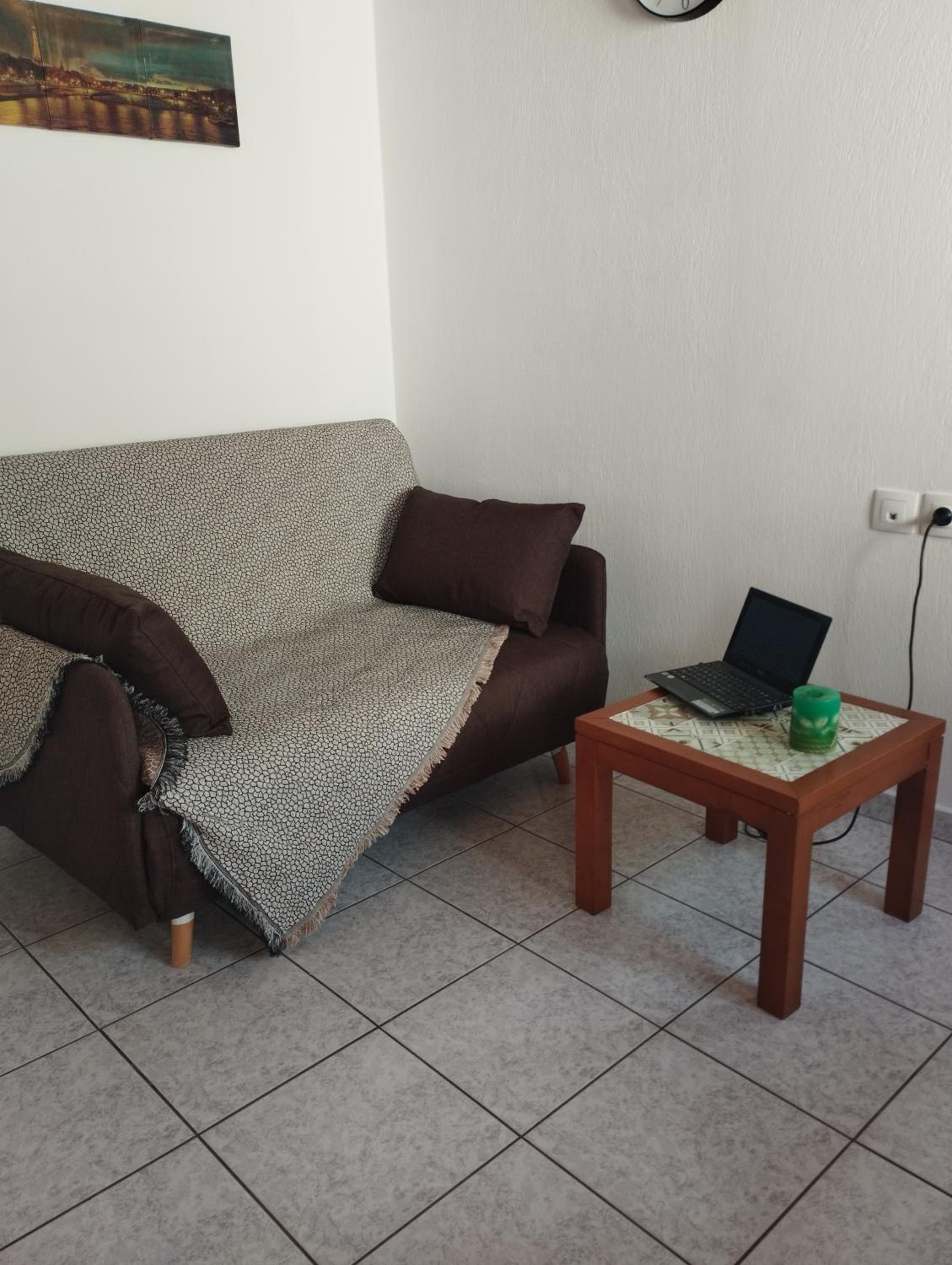 One-Bedroom Apartment - Photo 24