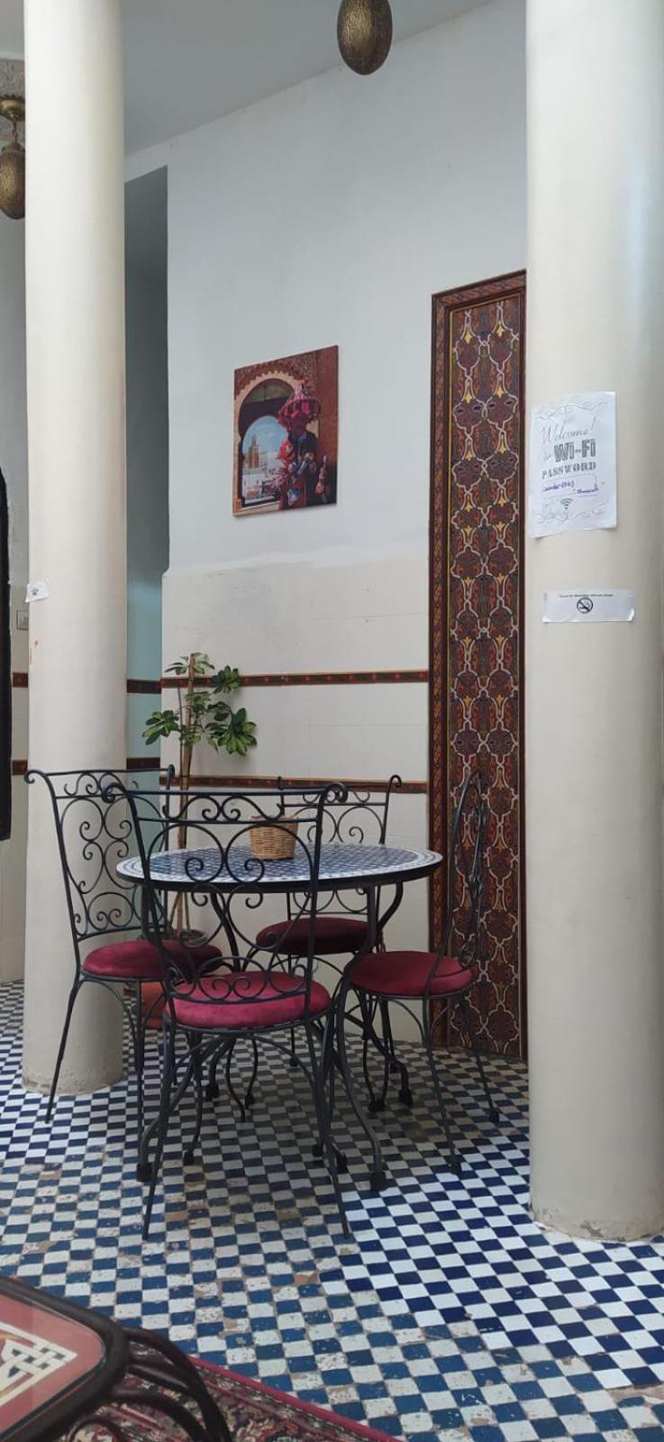 Double Room - Photo 7