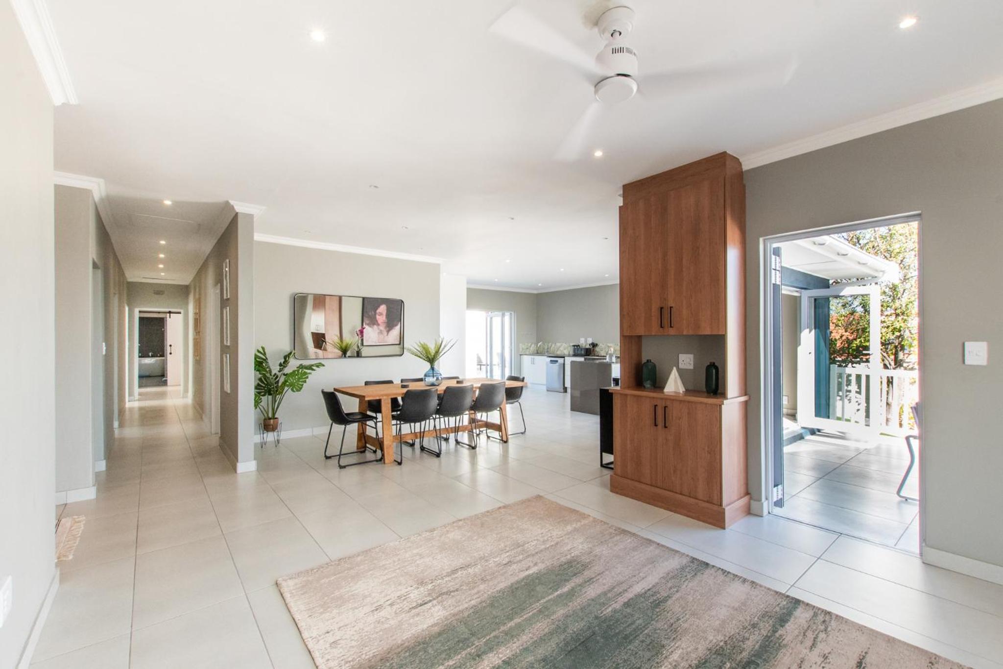 Three-Bedroom House photo 1