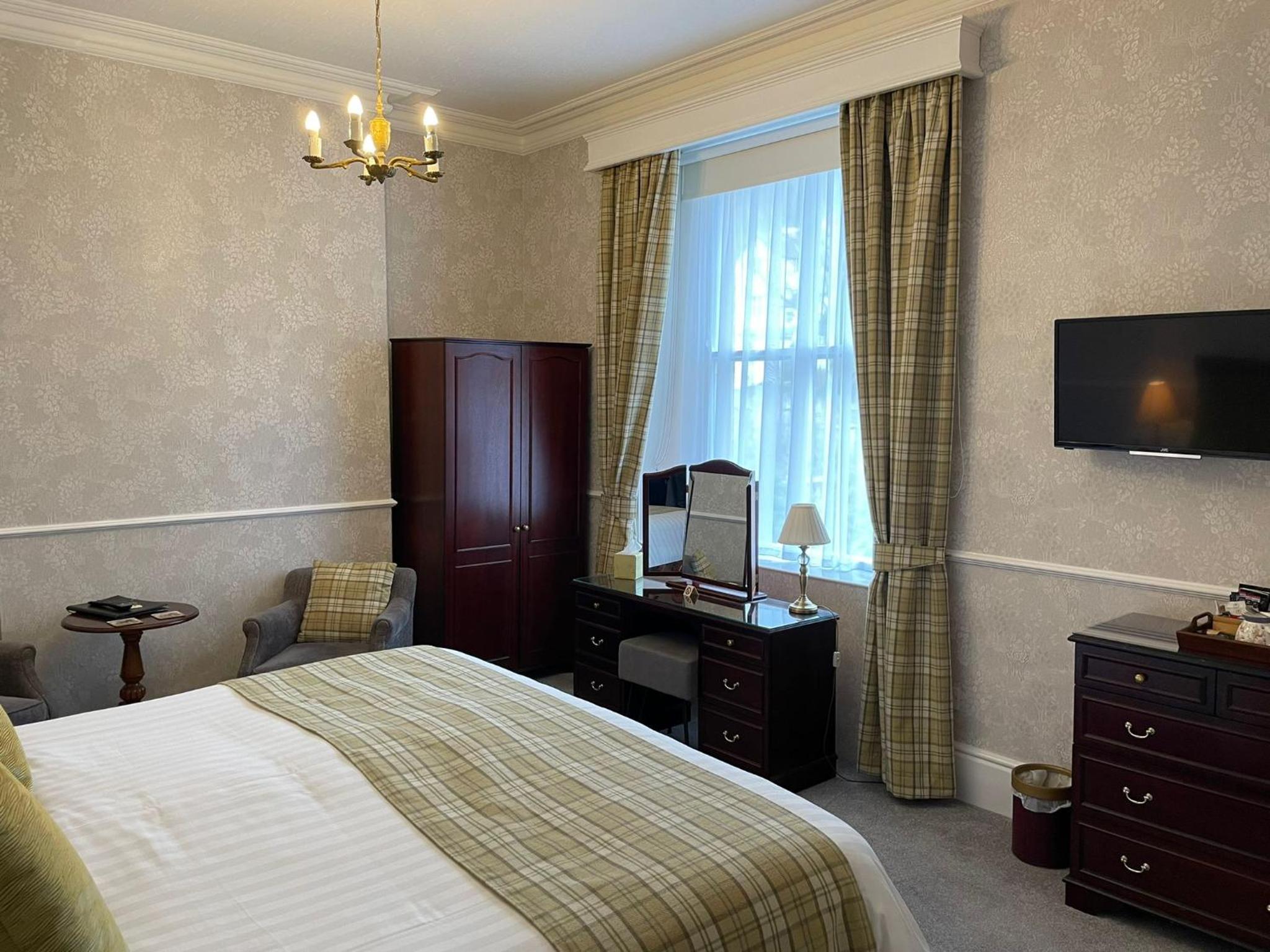Large Double Room